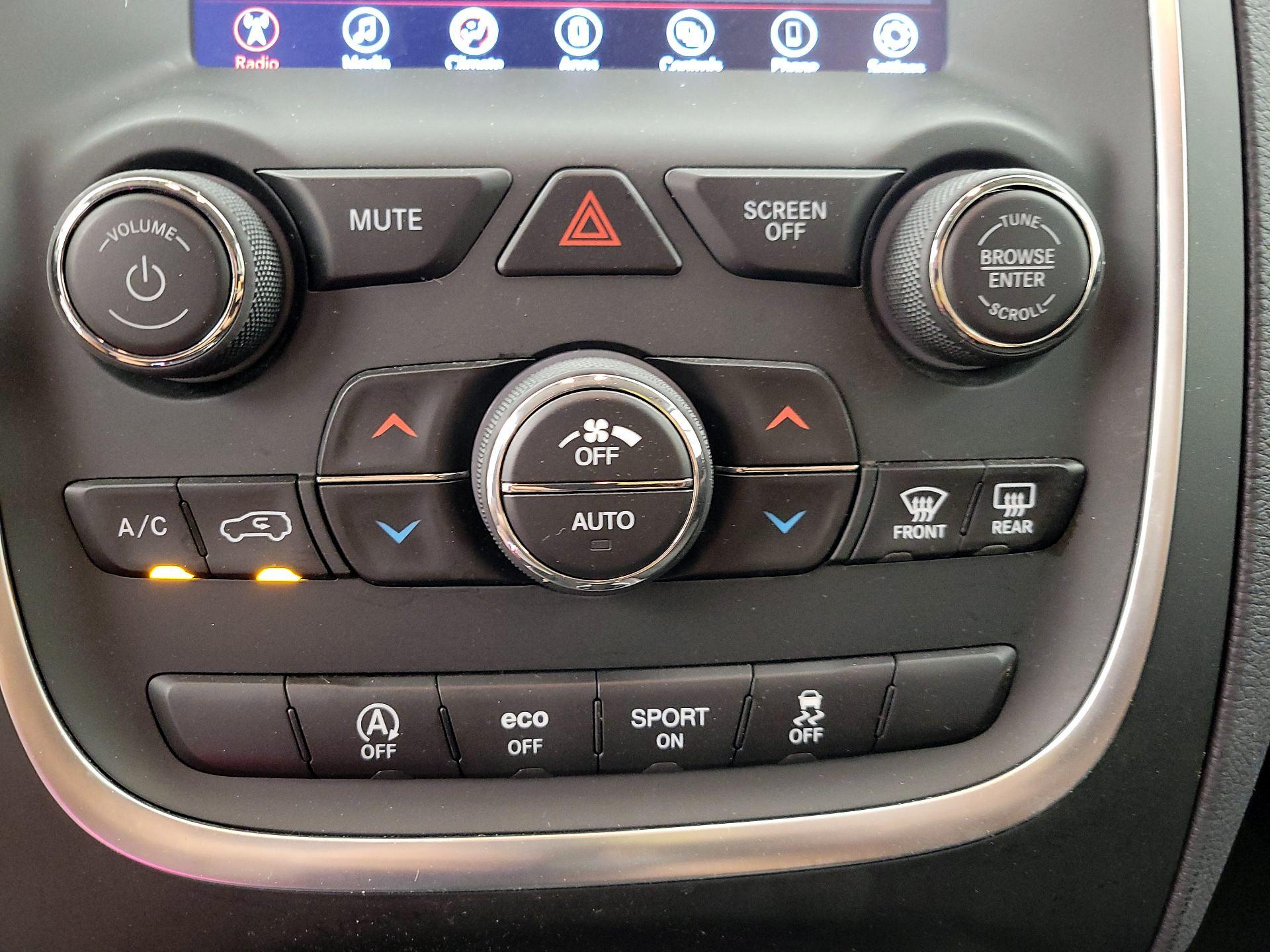 Thumbnail: 2019 Dodge Durango - 16
