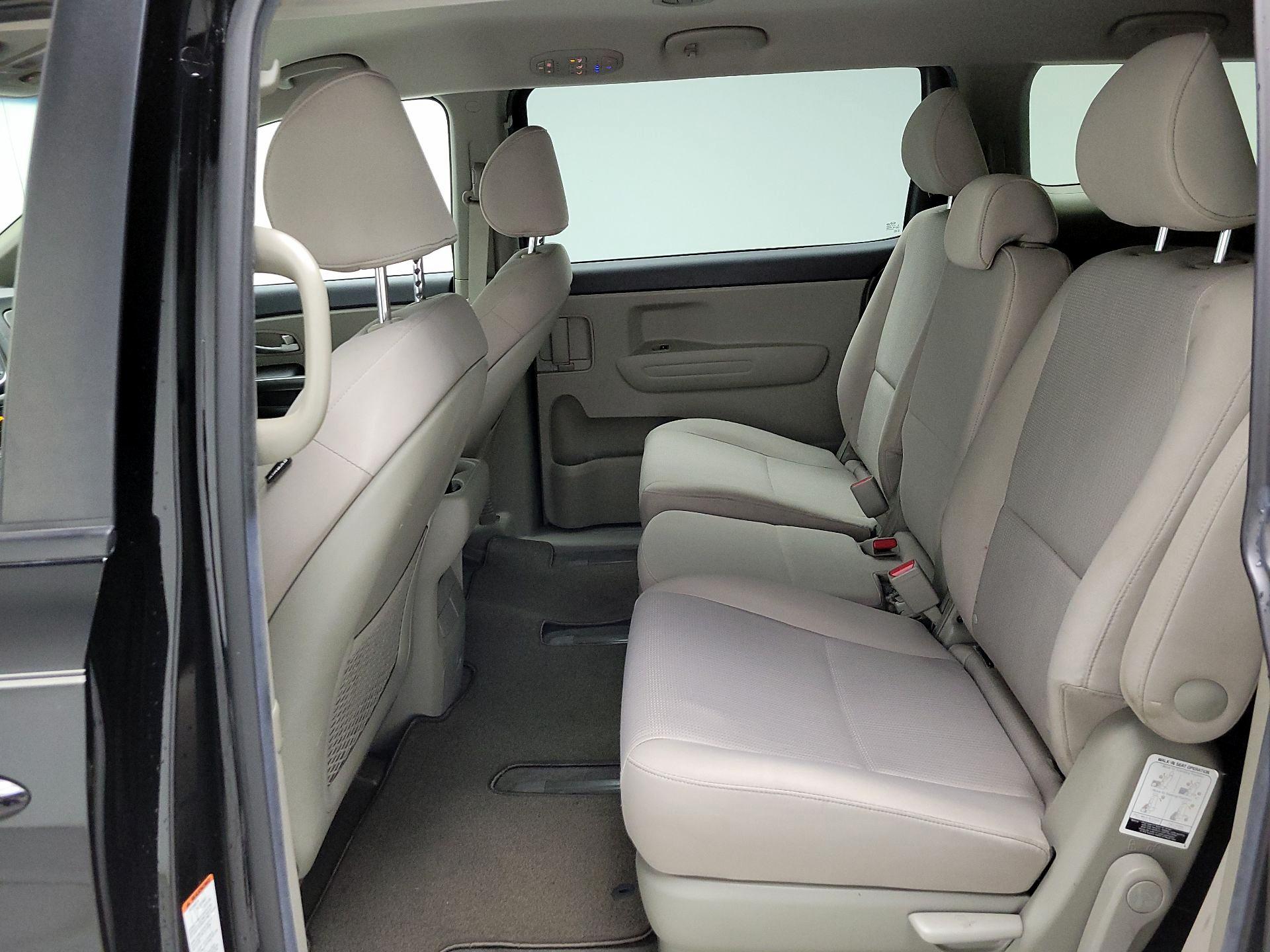 Thumbnail: 2019 Kia Sedona - 18