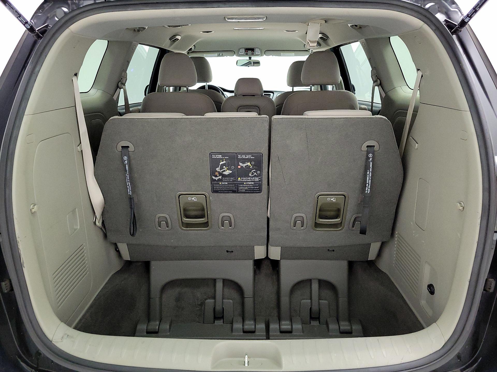 Thumbnail: 2019 Kia Sedona - 20