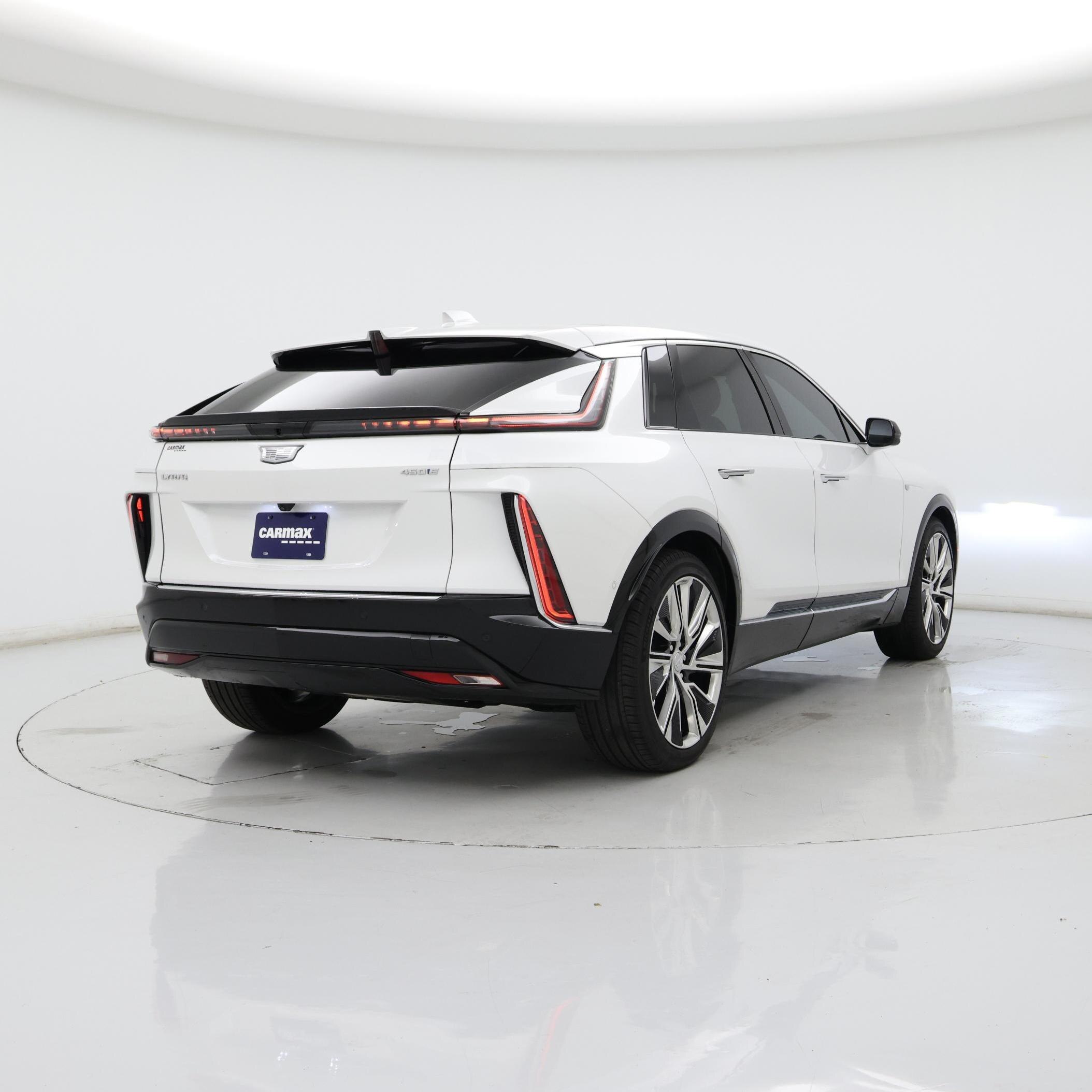 Thumbnail: 2024 Cadillac Lyriq - 8