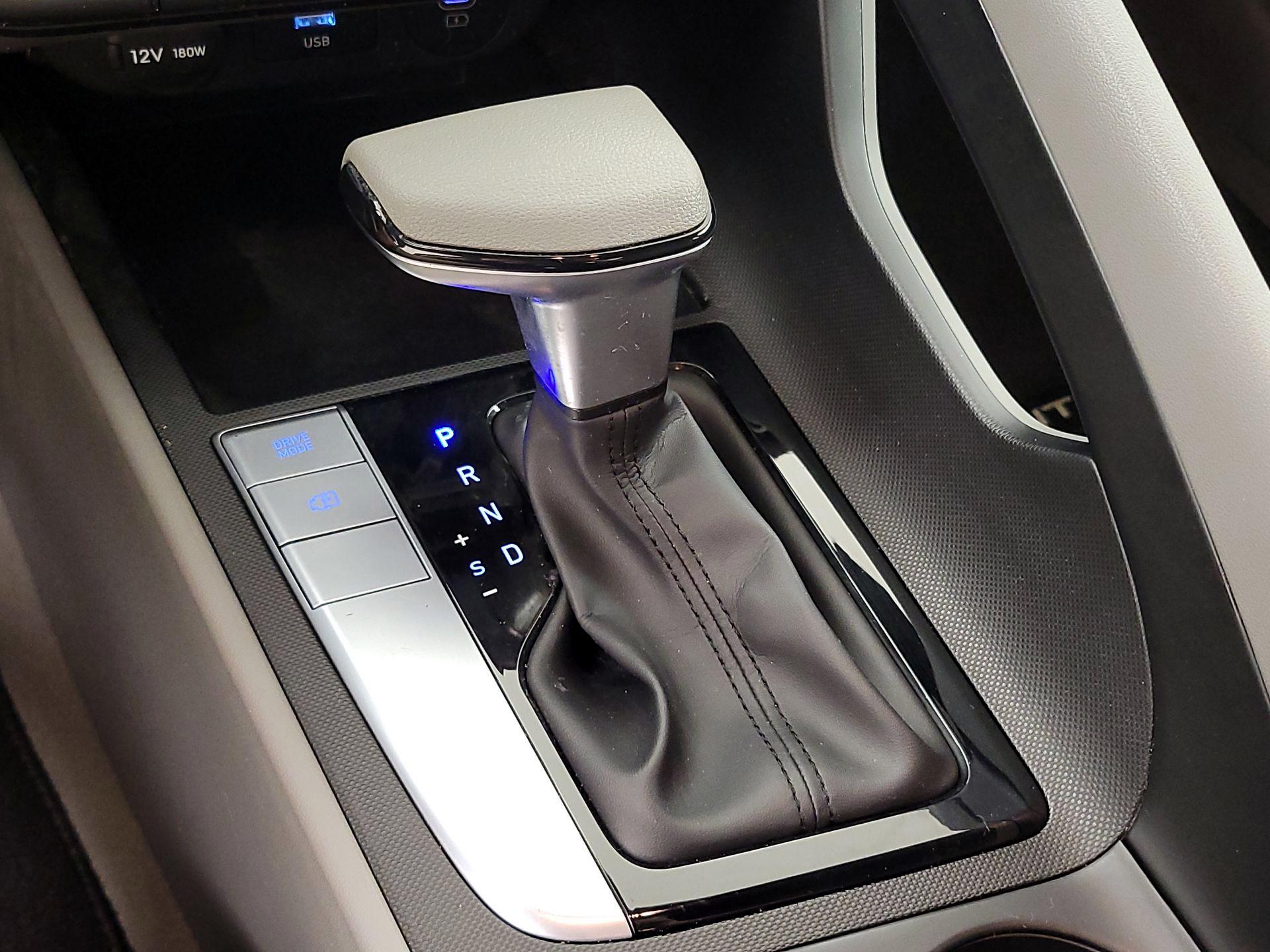 Thumbnail: 2024 Hyundai Elantra - 17