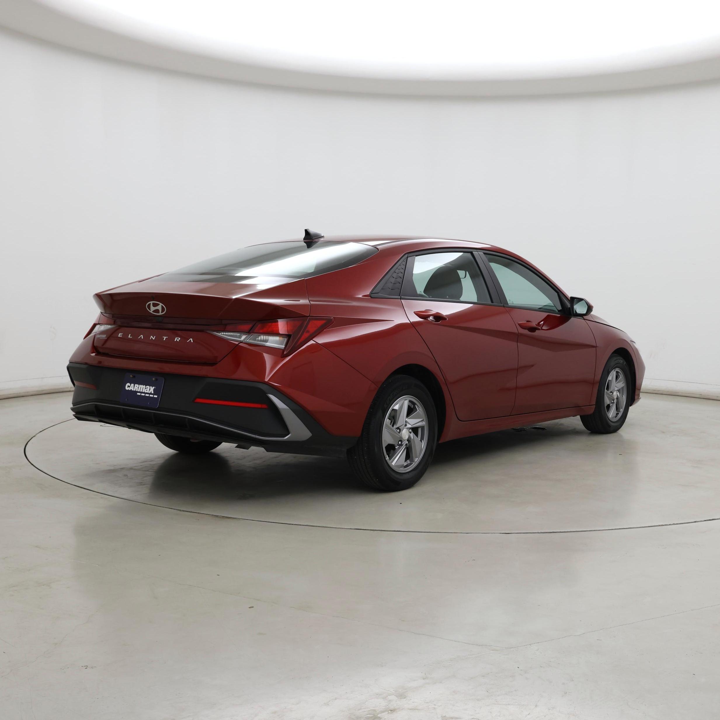 Thumbnail: 2024 Hyundai Elantra - 8