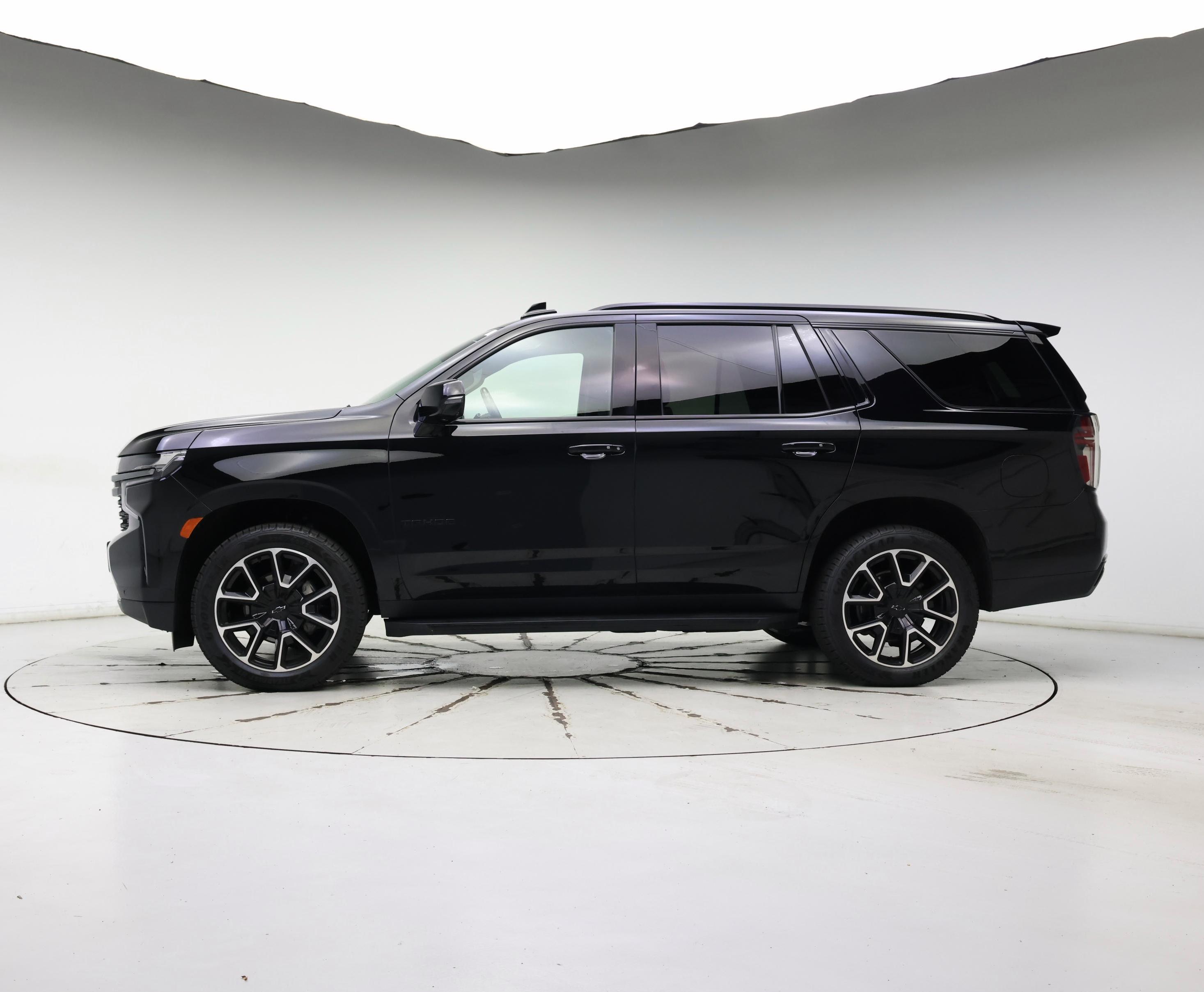 Thumbnail: 2022 Chevrolet Tahoe - 3