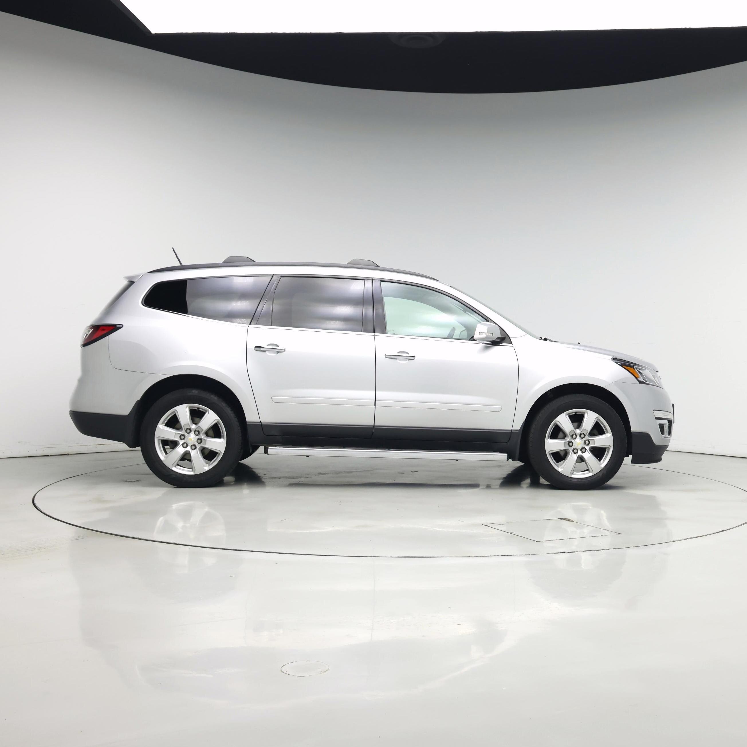 Thumbnail: 2017 Chevrolet Traverse - 7