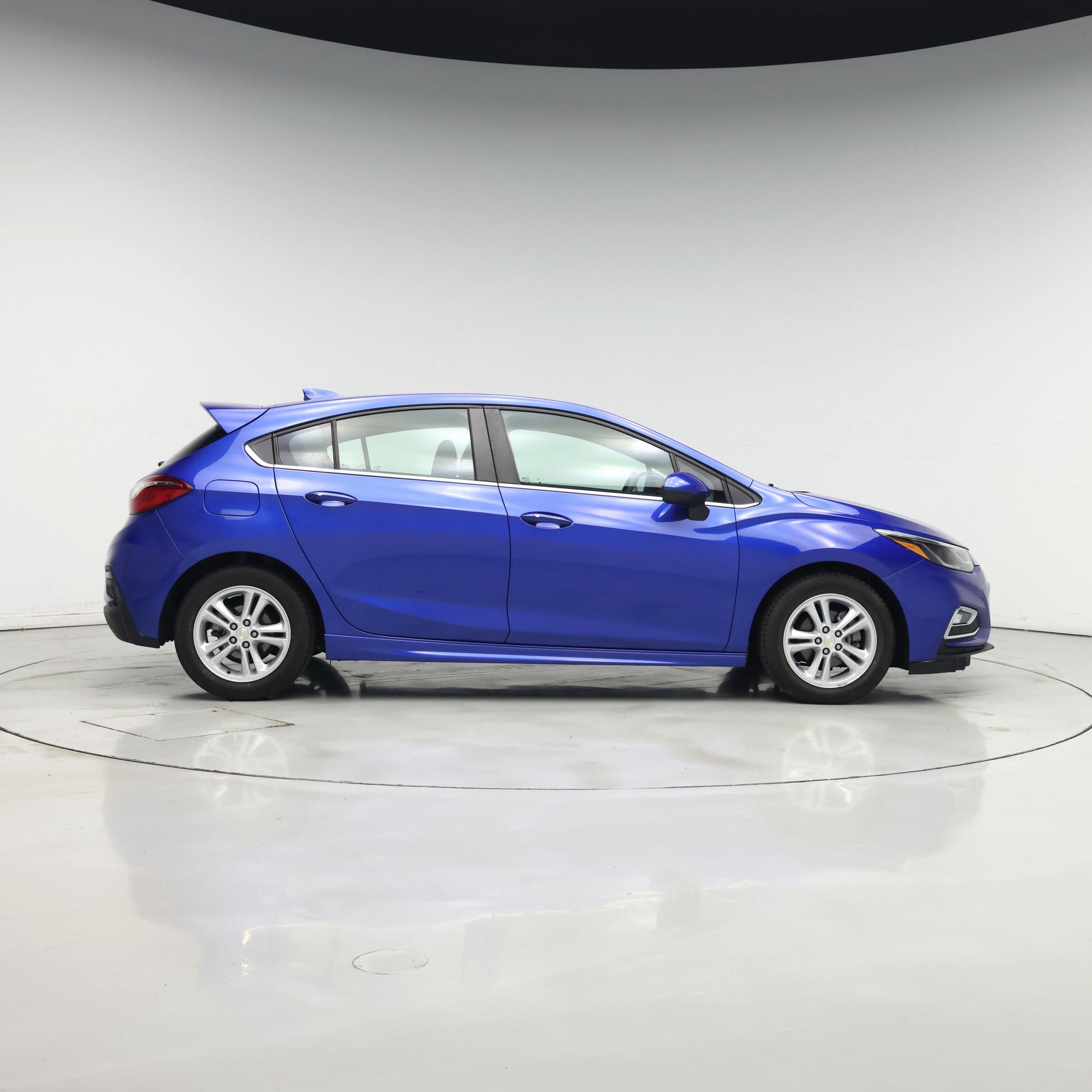 Thumbnail: 2017 Chevrolet Cruze - 7