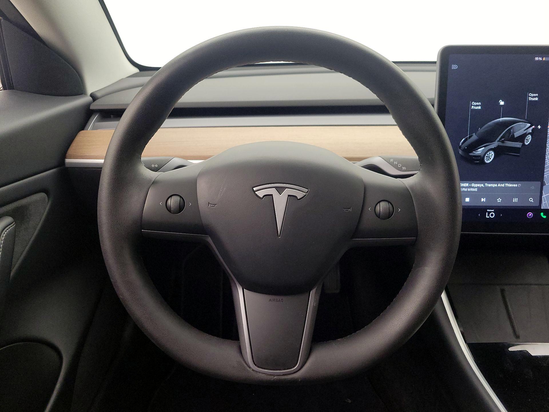 Thumbnail: 2020 Tesla Model 3 - 10