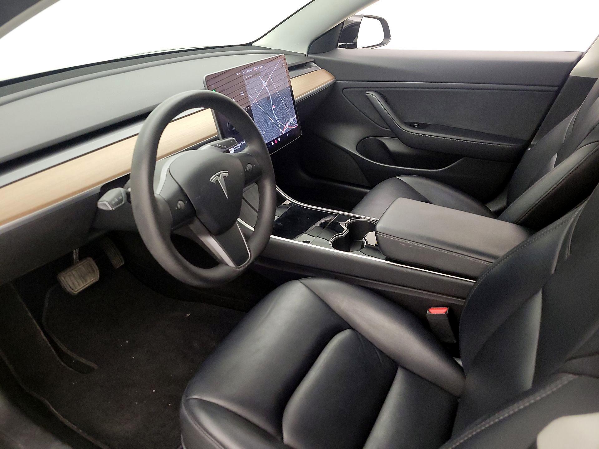Thumbnail: 2020 Tesla Model 3 - 11