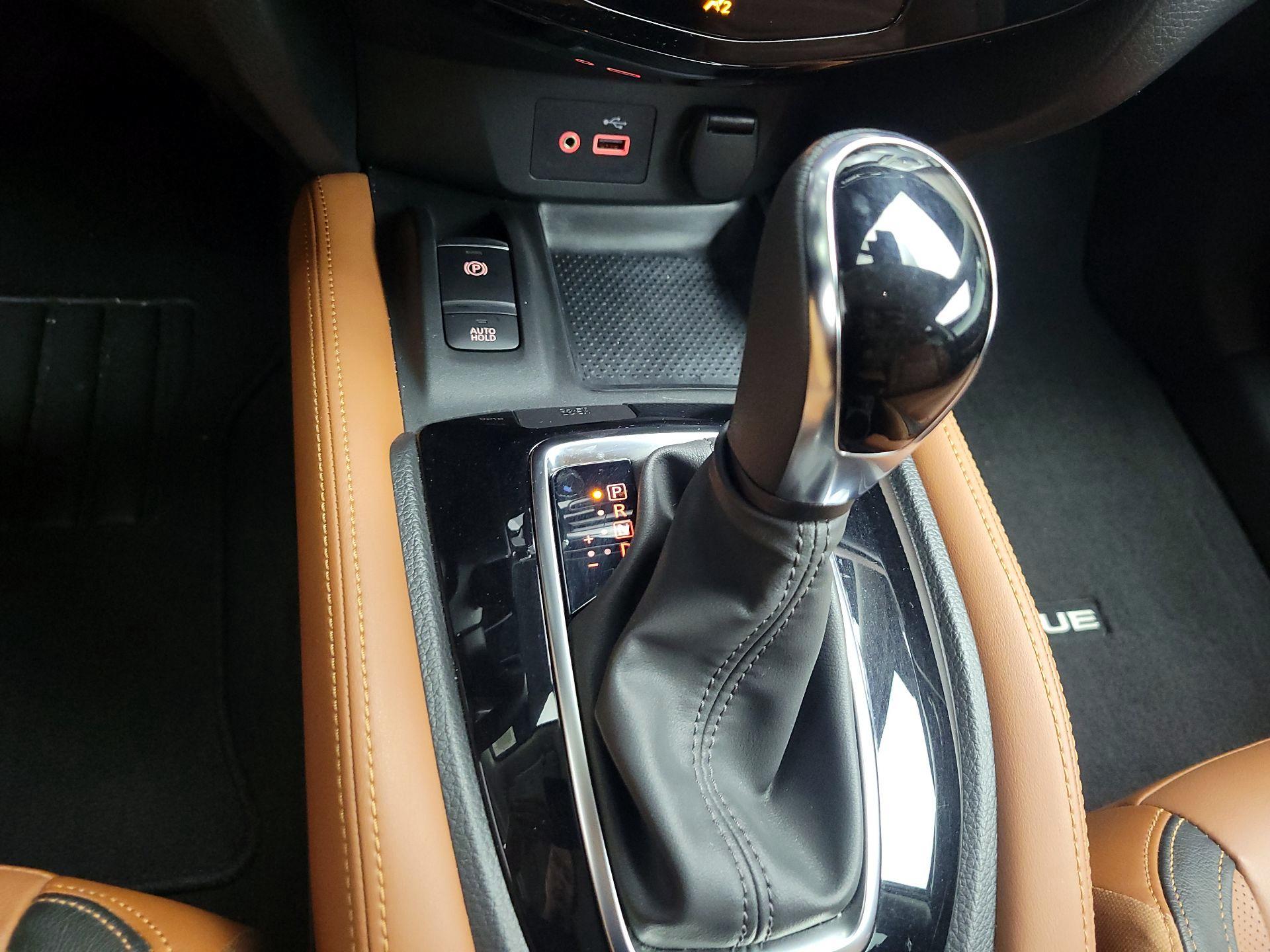 Thumbnail: 2018 Nissan Rogue - 17
