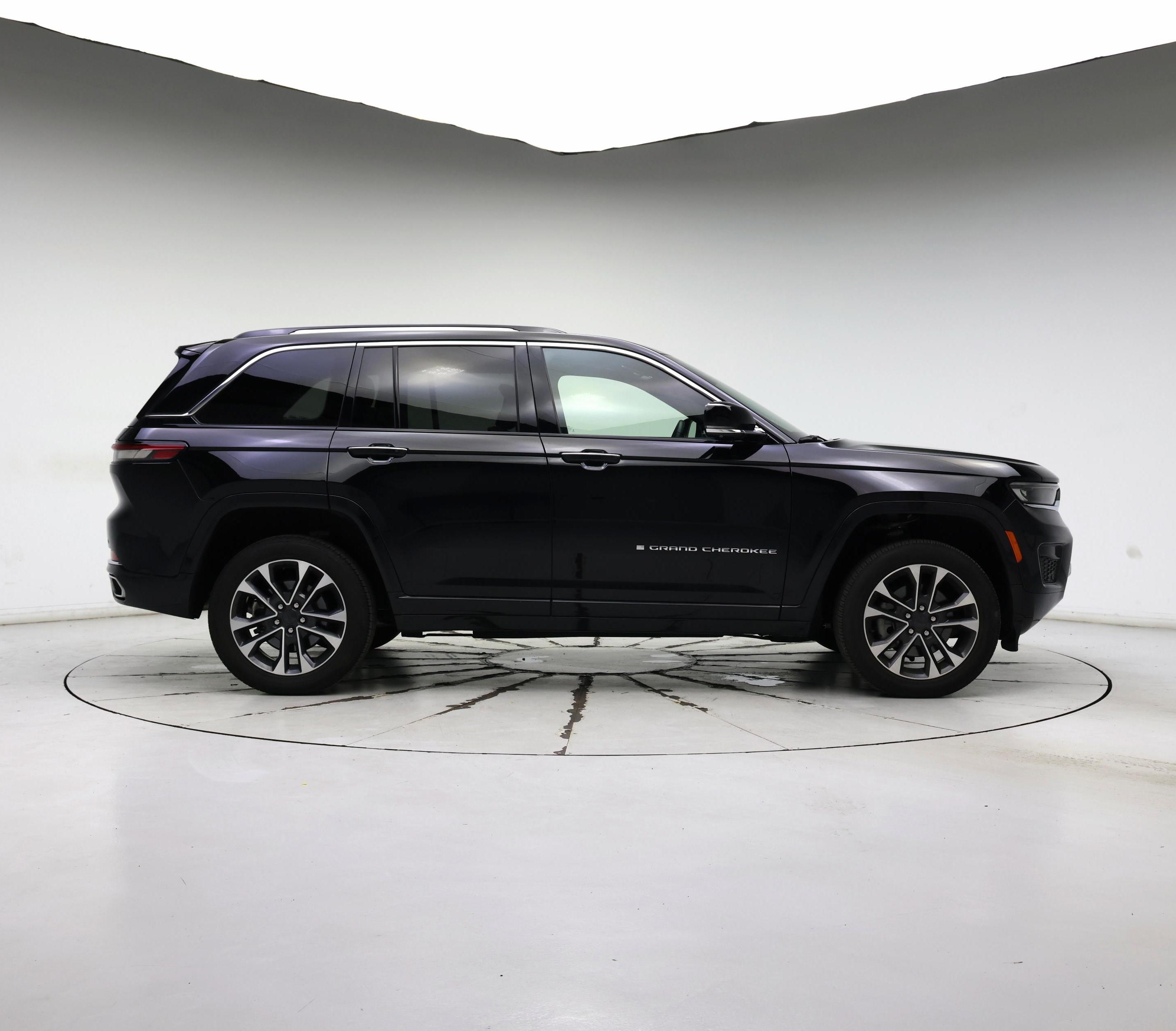 Thumbnail: 2022 Jeep Grand Cherokee - 7