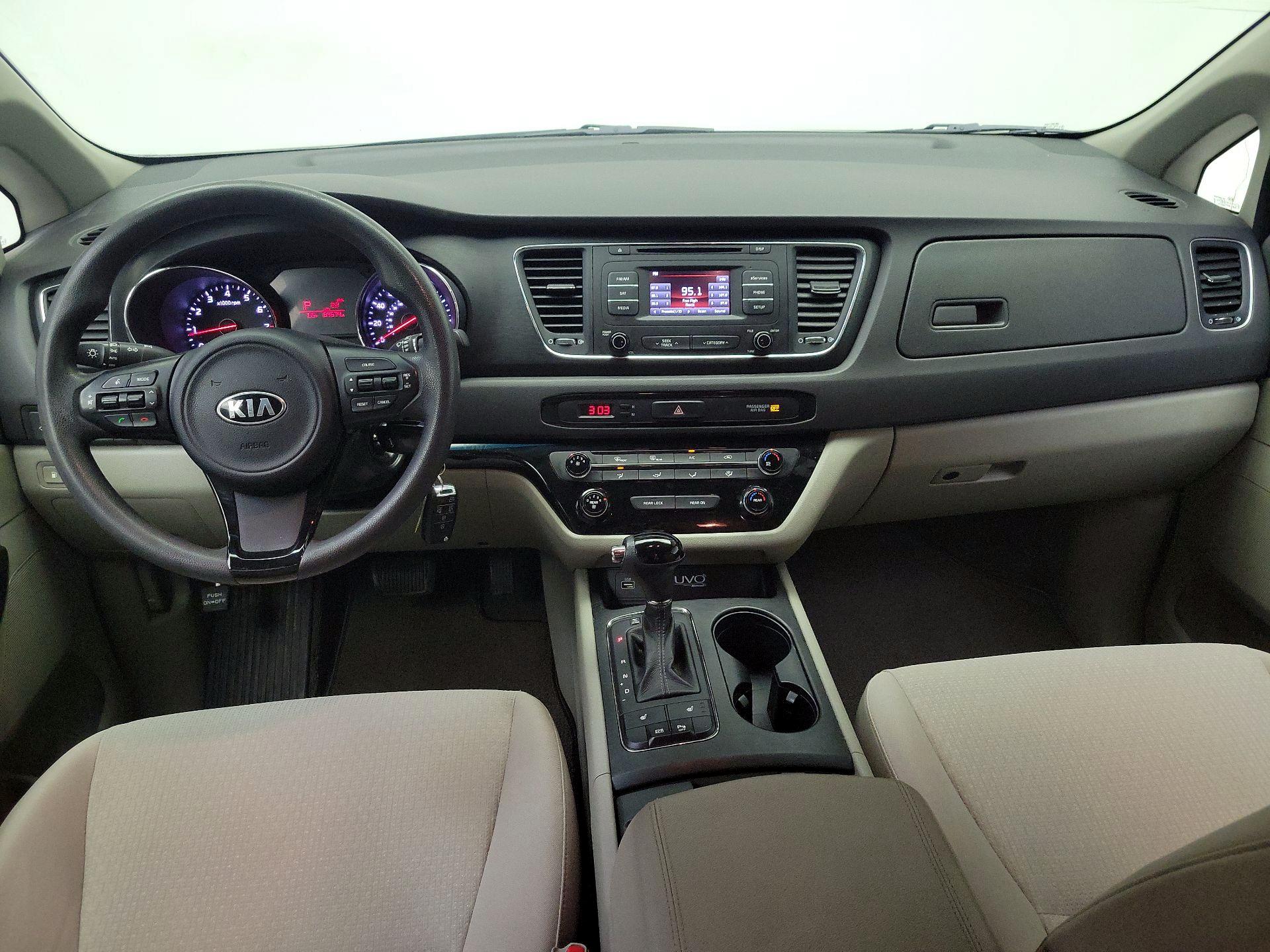 Thumbnail: 2016 Kia Sedona - 9