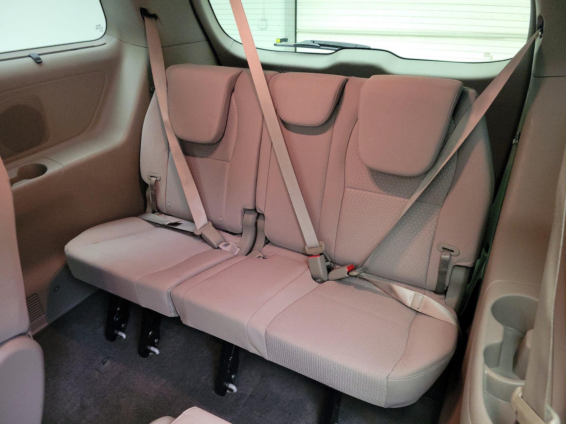 Thumbnail: 2016 Kia Sedona - 20
