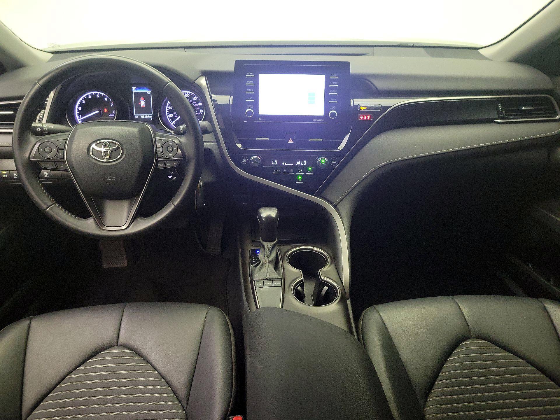 Thumbnail: 2022 Toyota Camry - 9