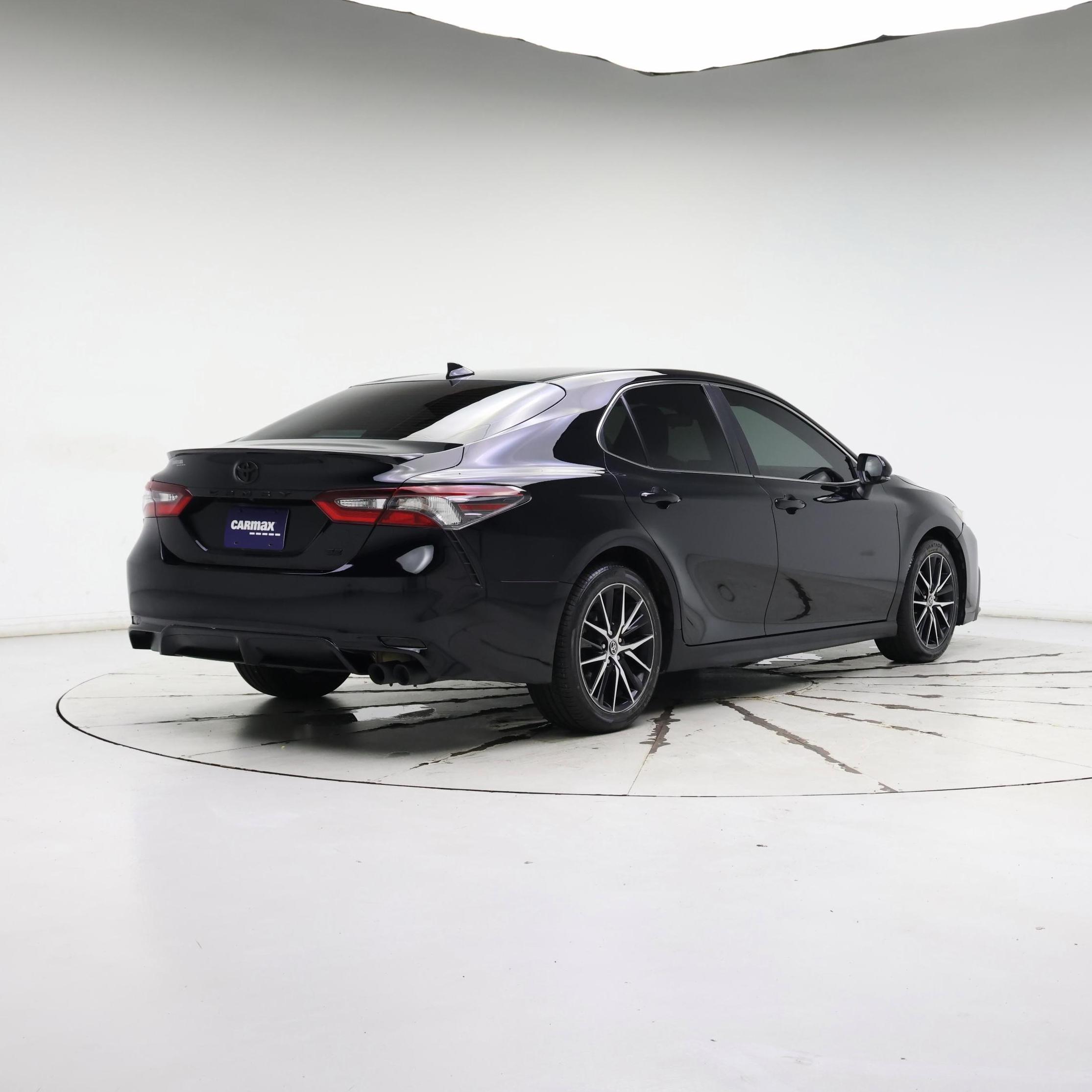 Thumbnail: 2022 Toyota Camry - 8