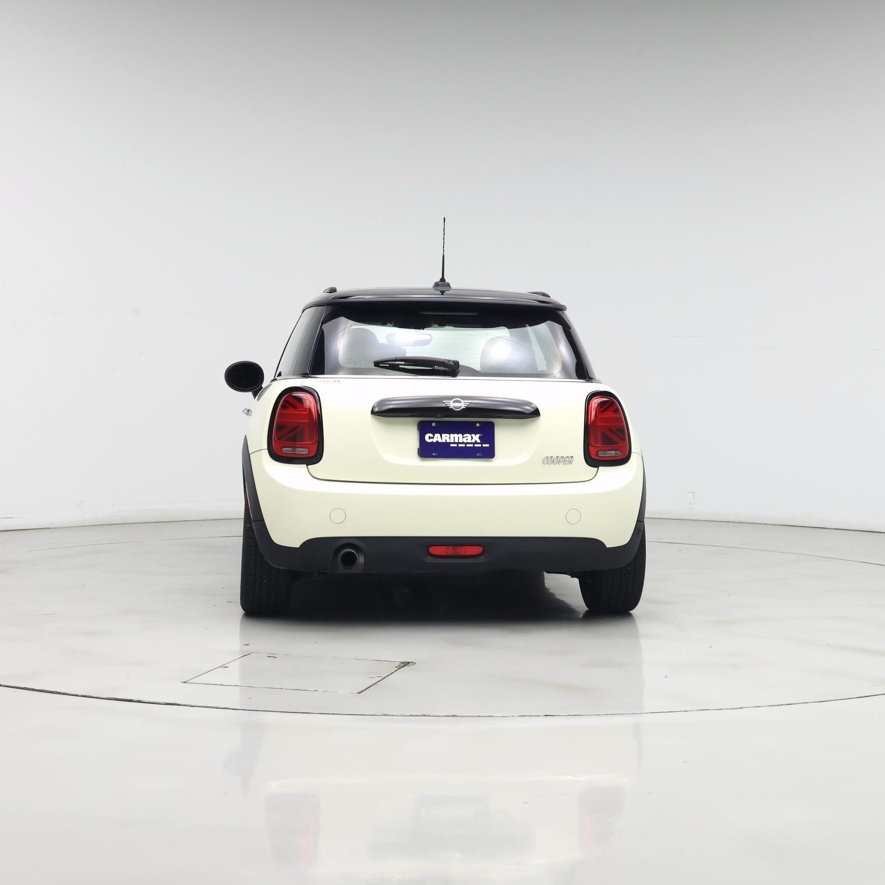 Thumbnail: 2019 MINI Cooper Hardtop - 6