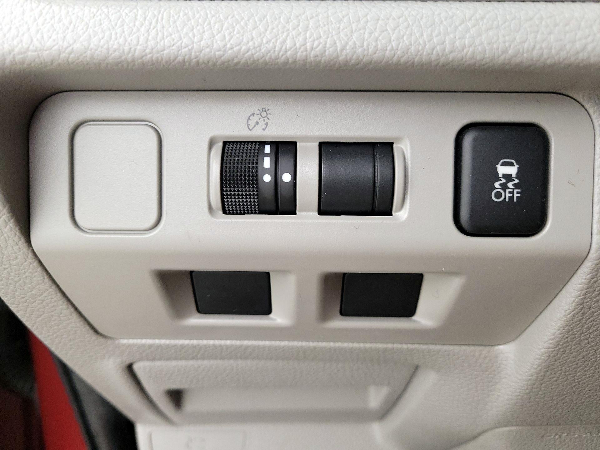 Thumbnail: 2016 Subaru Forester - 13