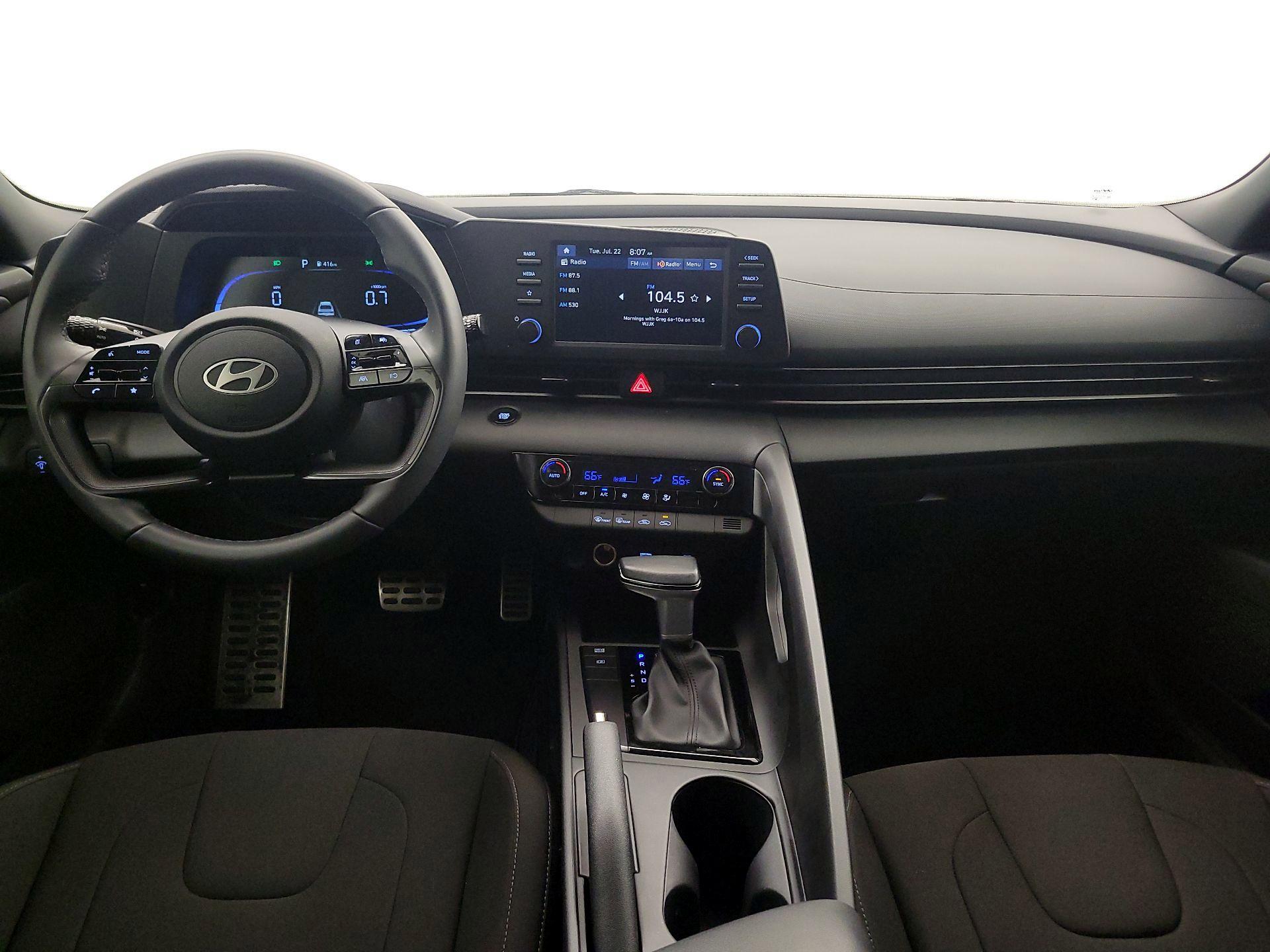 Thumbnail: 2025 Hyundai Elantra - 9