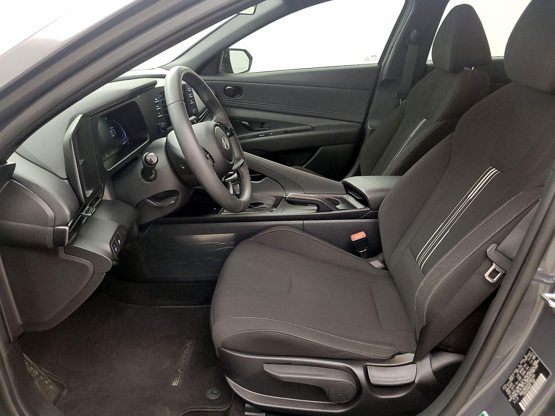 Thumbnail: 2025 Hyundai Elantra - 11