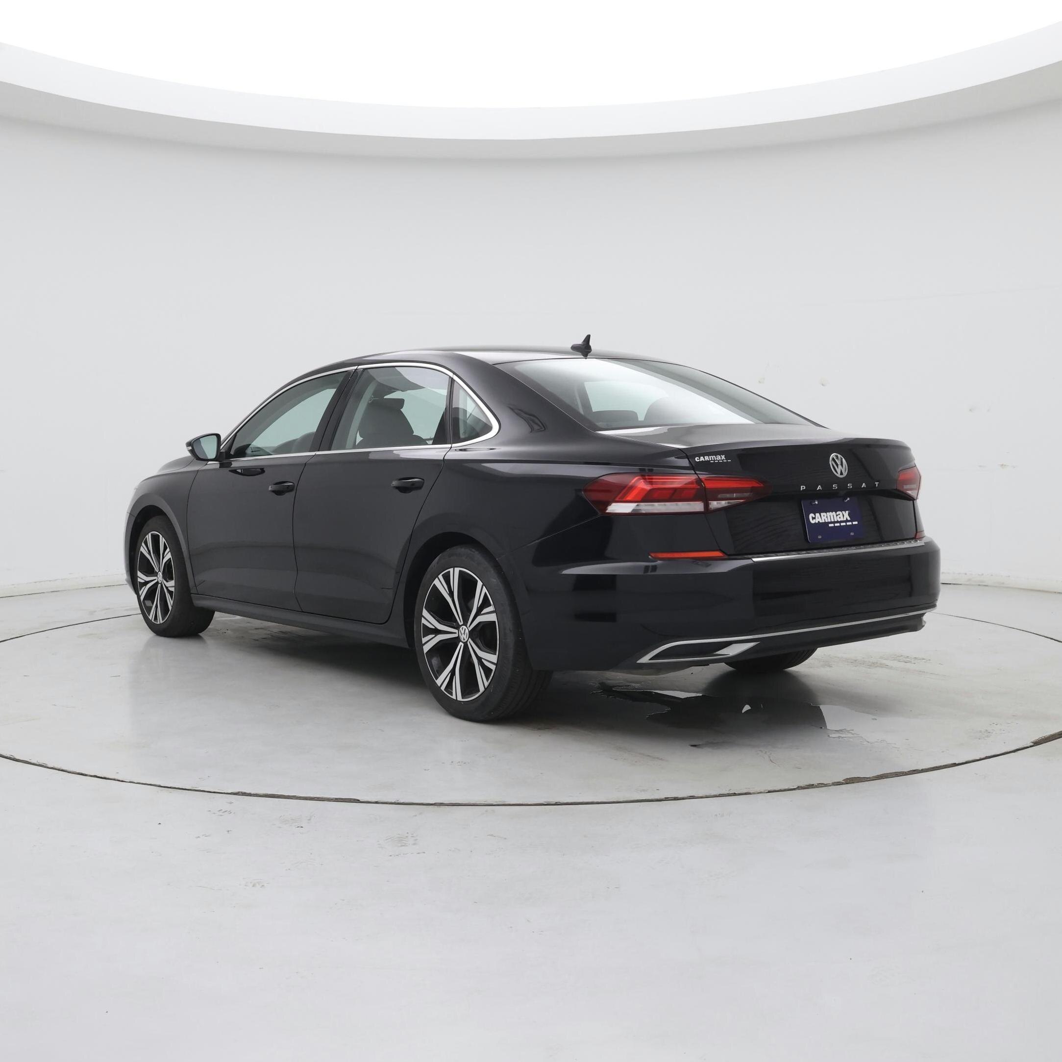 Thumbnail: 2022 Volkswagen Passat - 2