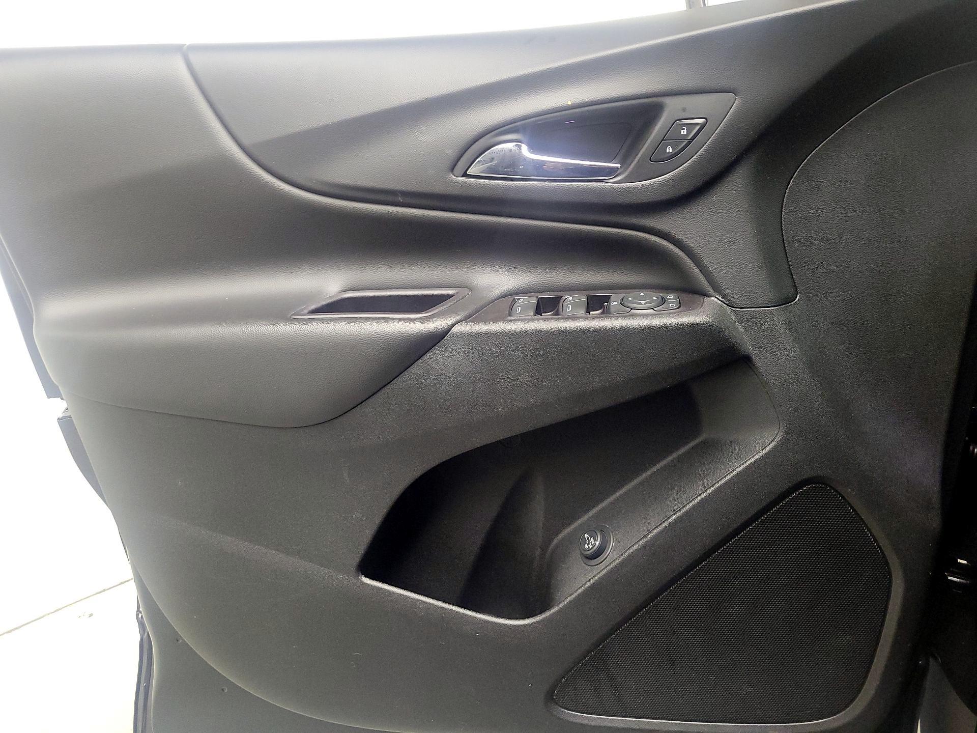 Thumbnail: 2019 Chevrolet Equinox - 12