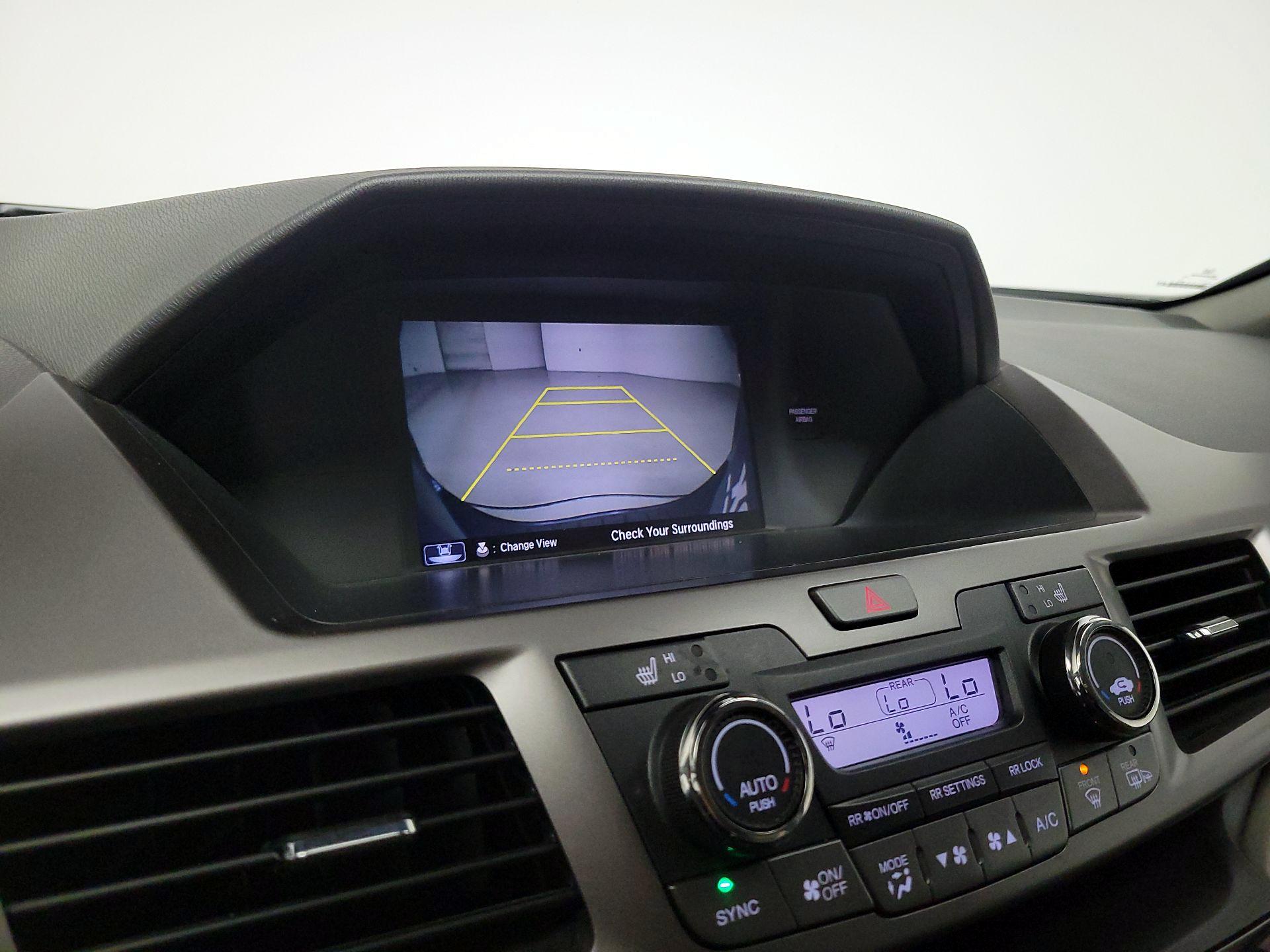 Thumbnail: 2015 Honda Odyssey - 15