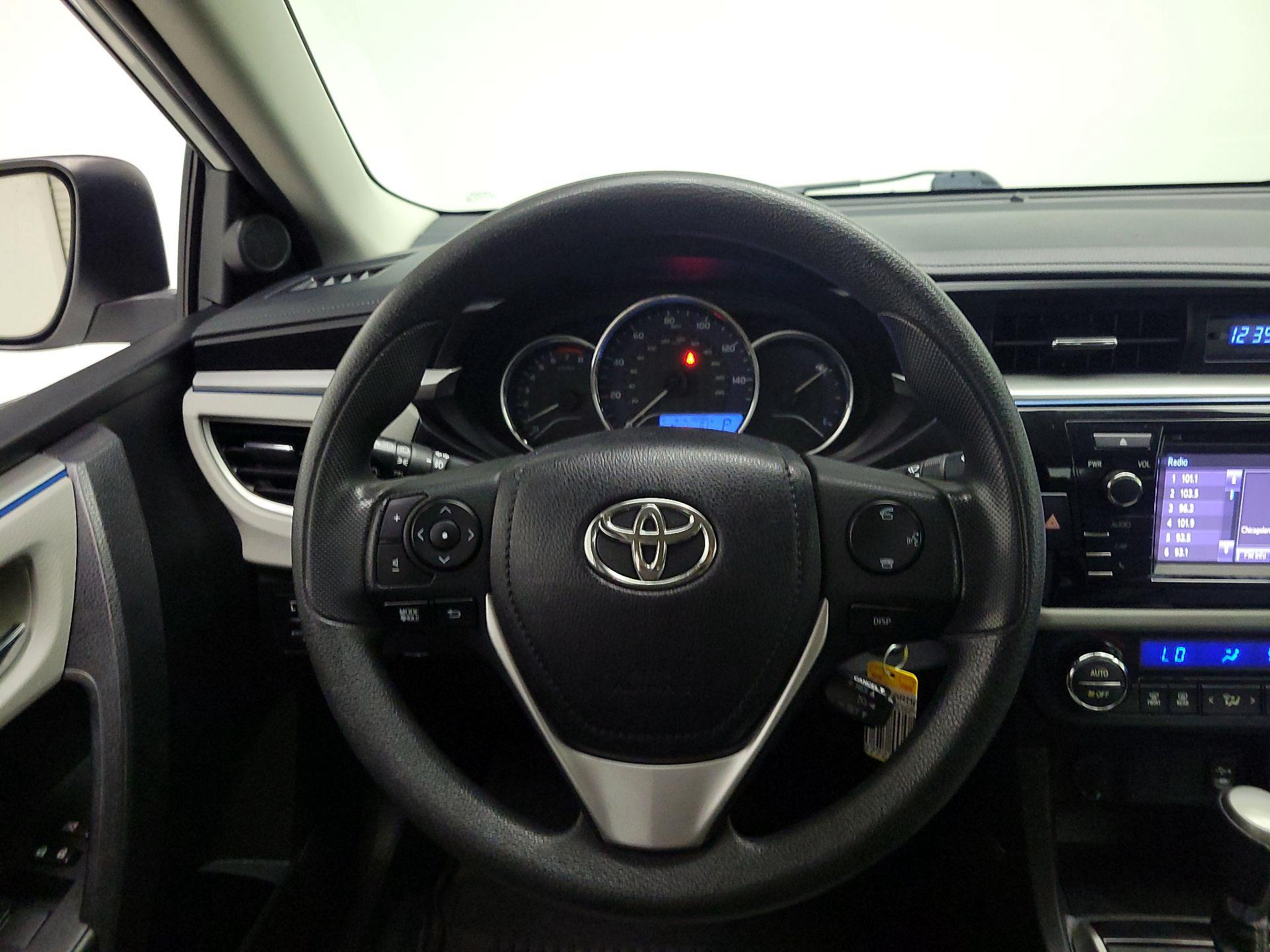 Thumbnail: 2016 Toyota Corolla - 10
