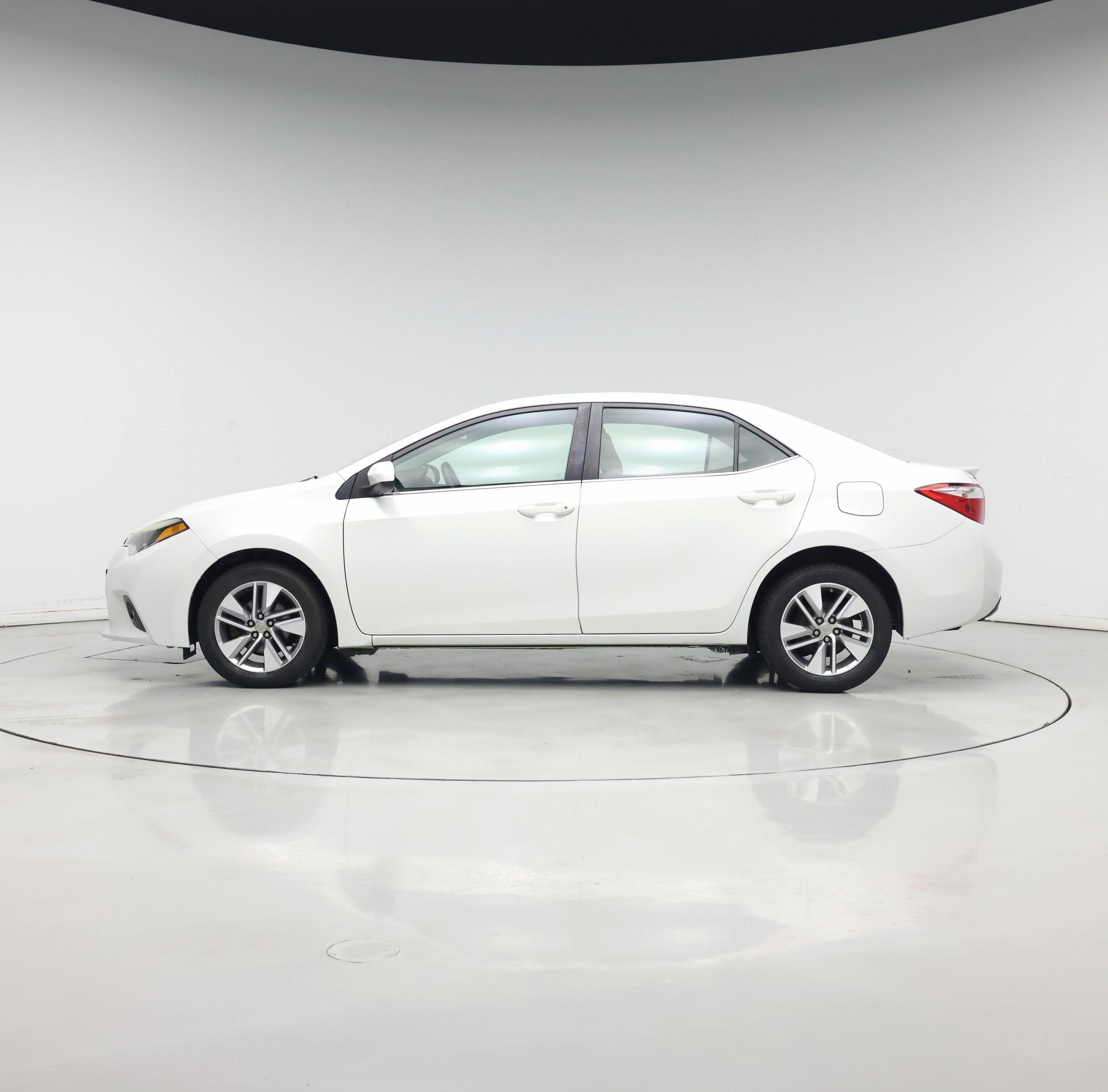 Thumbnail: 2016 Toyota Corolla - 3