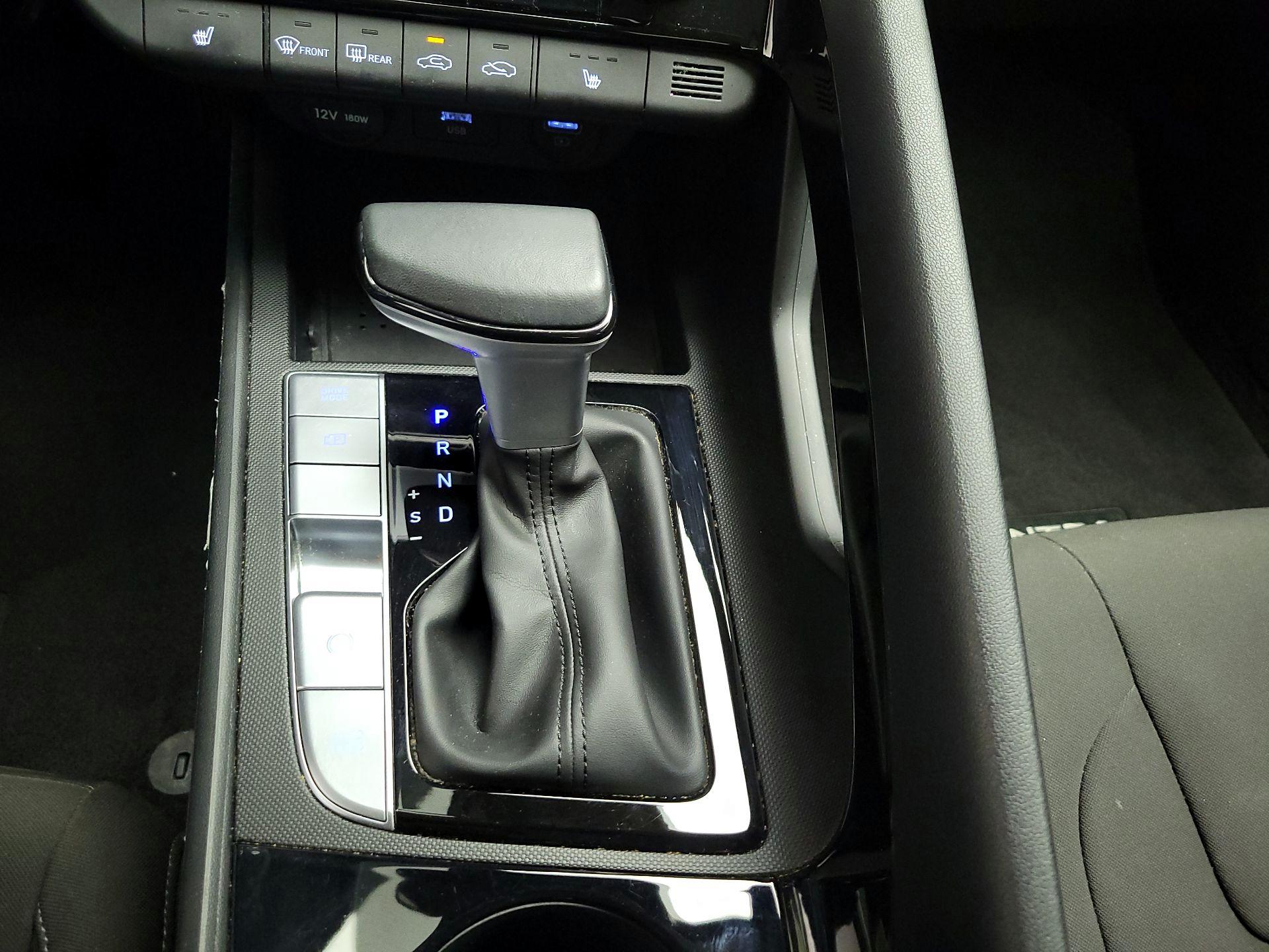 Thumbnail: 2023 Hyundai Elantra - 18