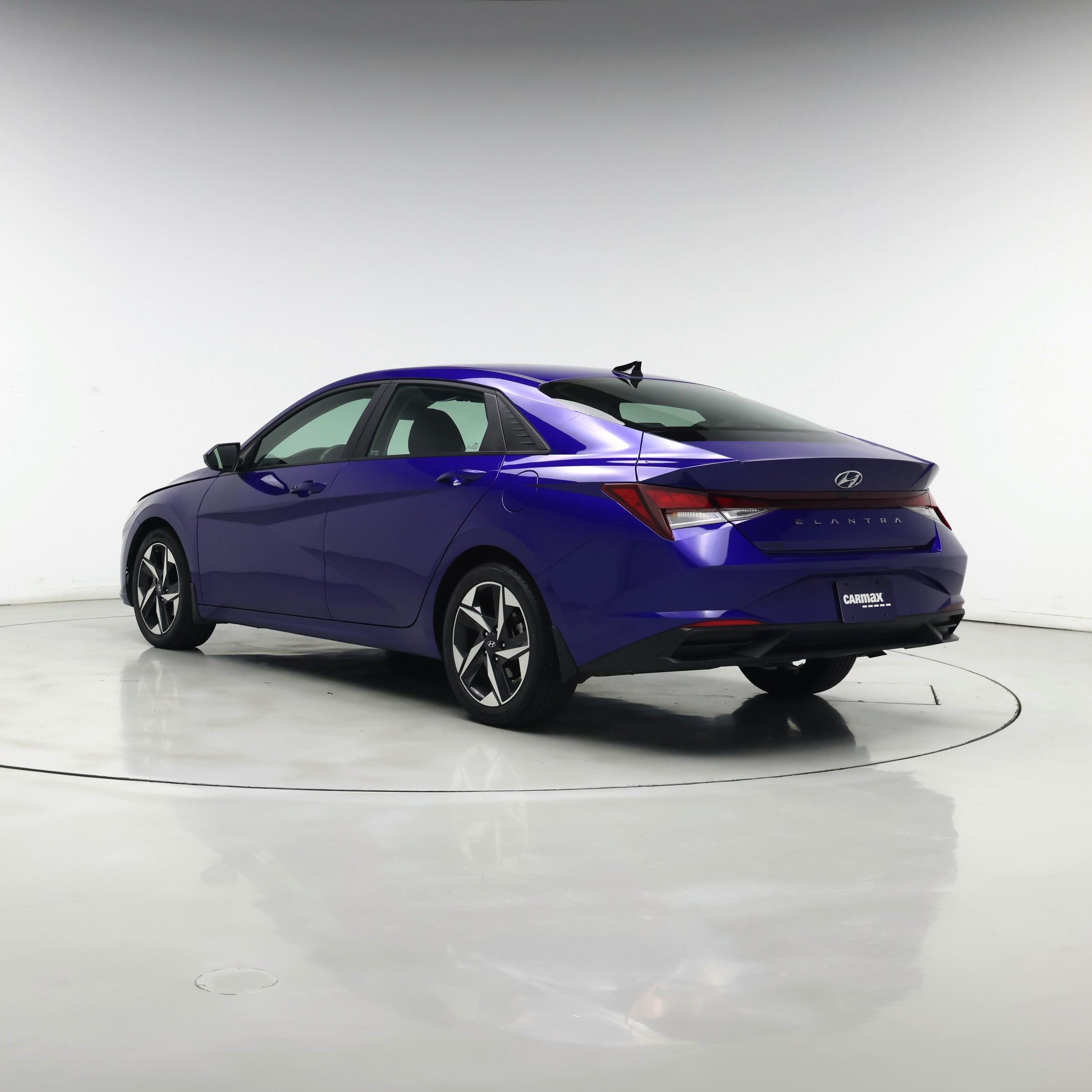 Thumbnail: 2023 Hyundai Elantra - 2
