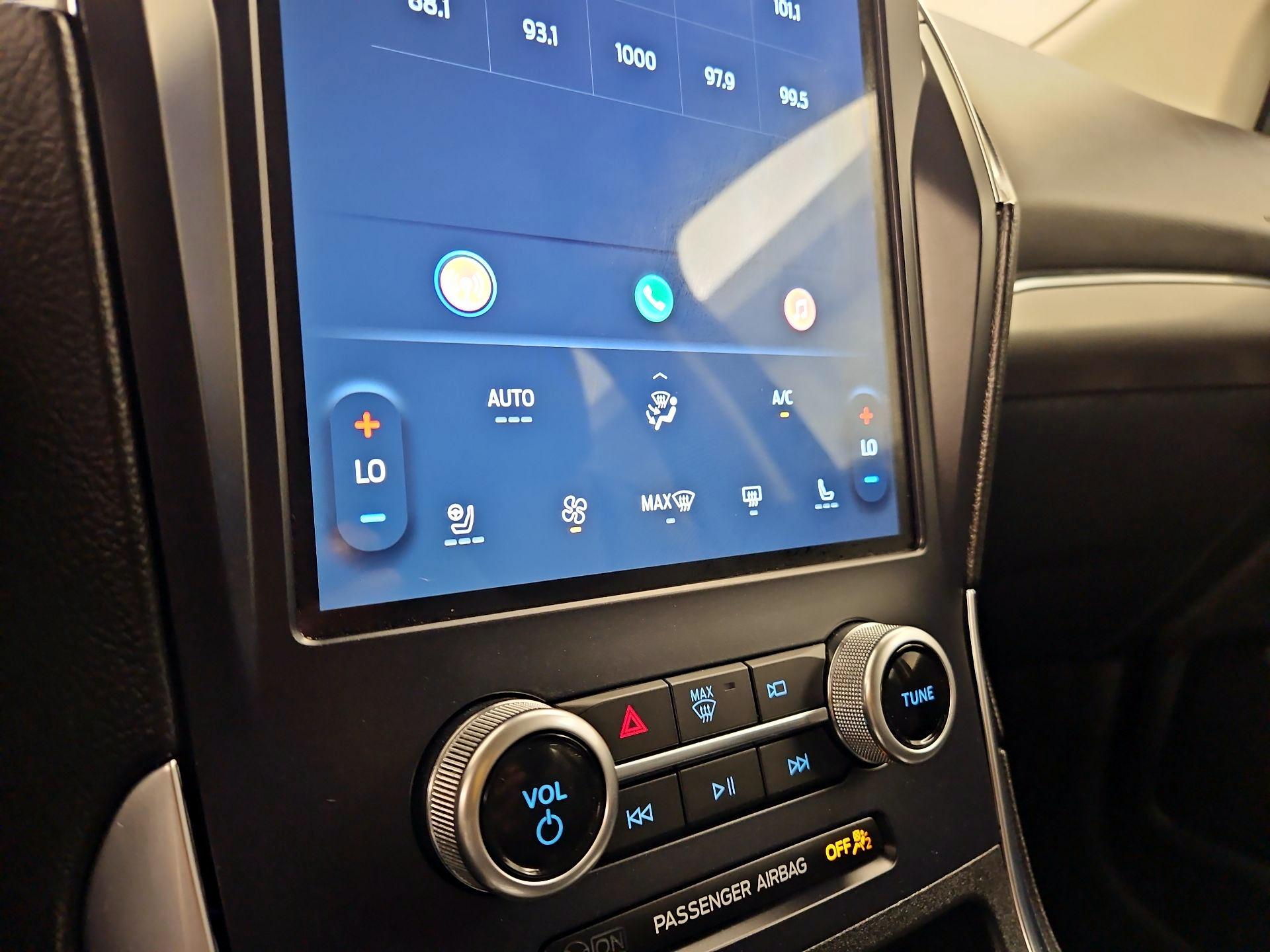 Thumbnail: 2022 Ford Edge - 16