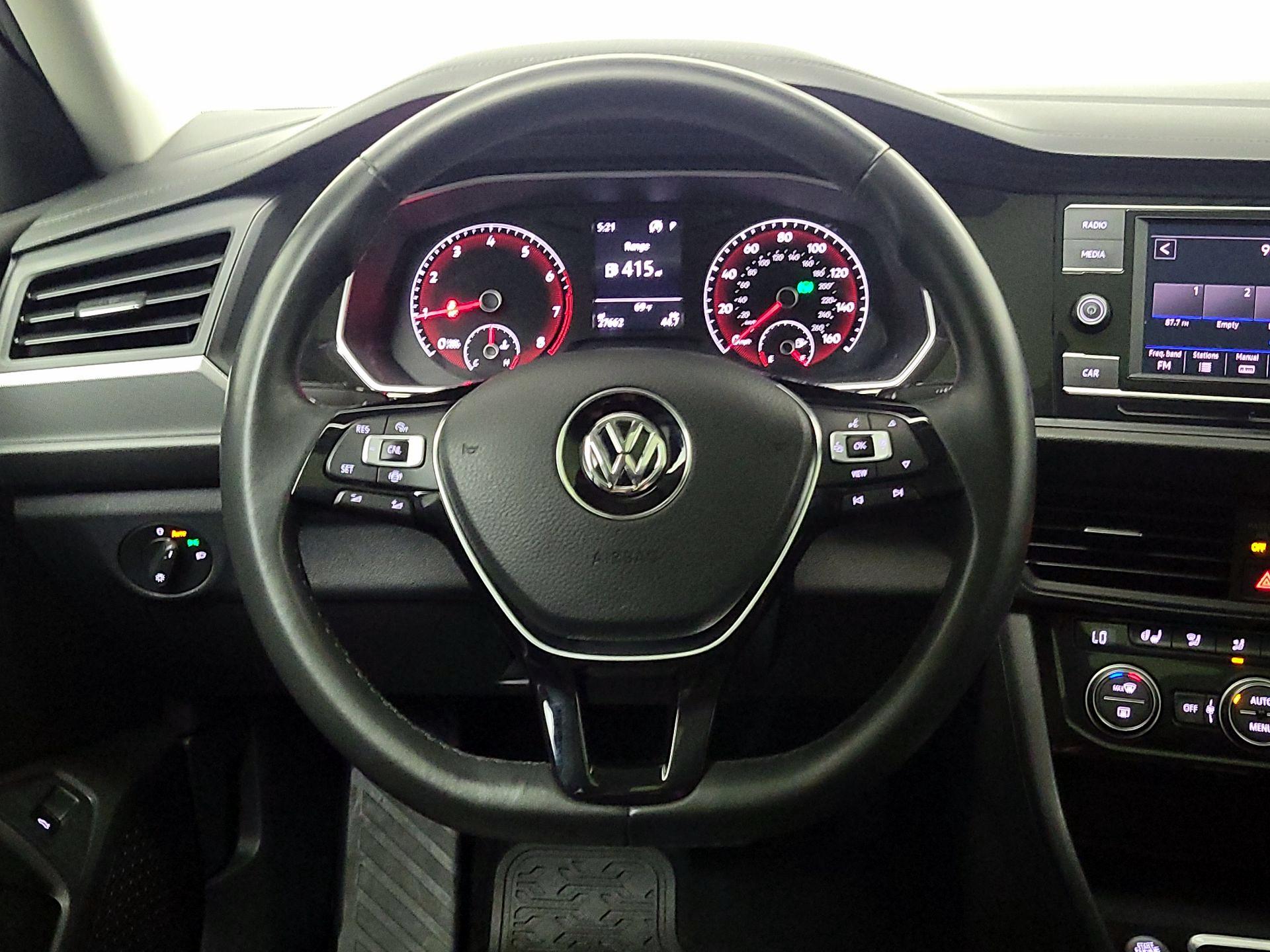 Thumbnail: 2019 Volkswagen Jetta - 10