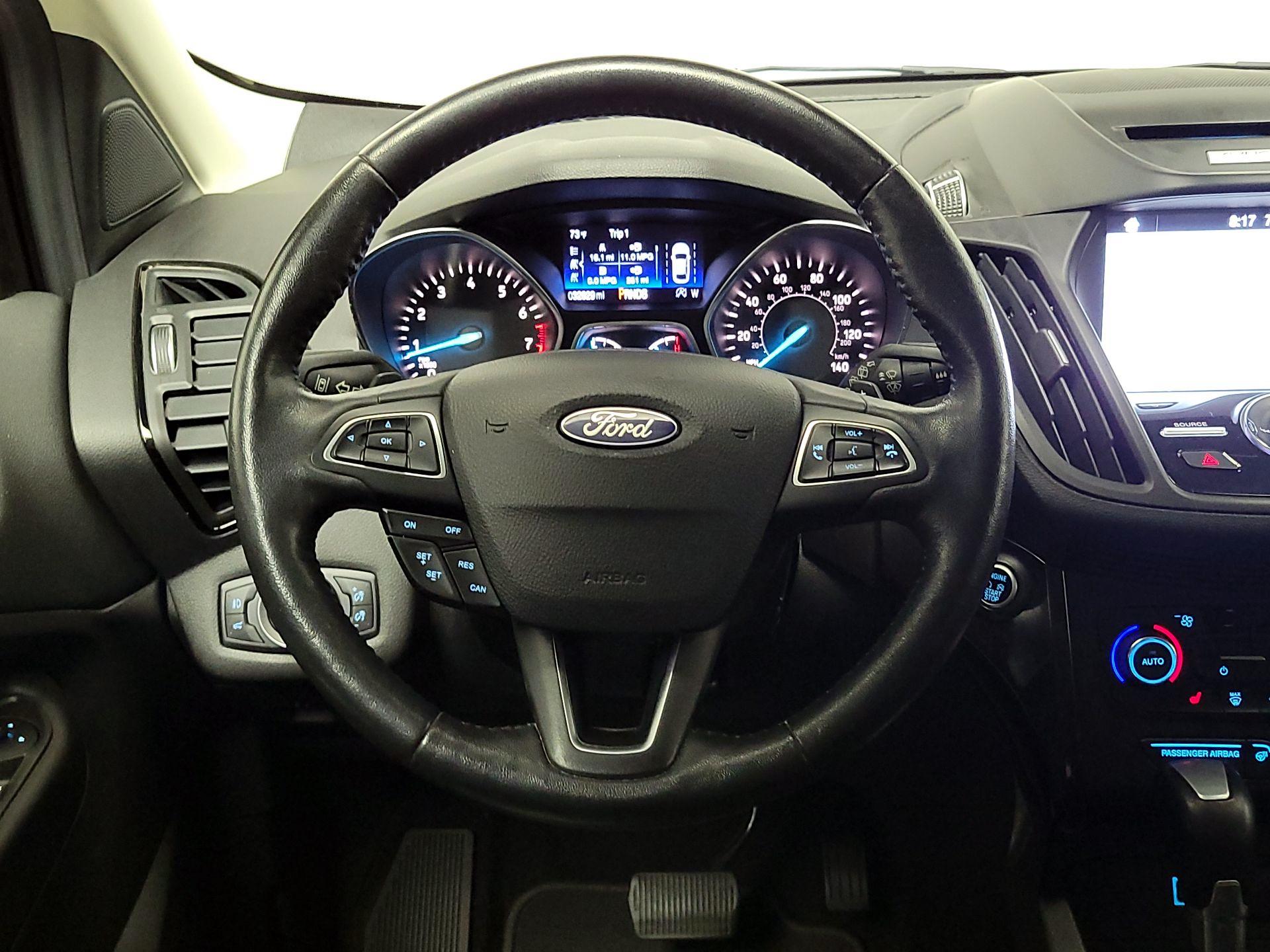 Thumbnail: 2017 Ford Escape - 10