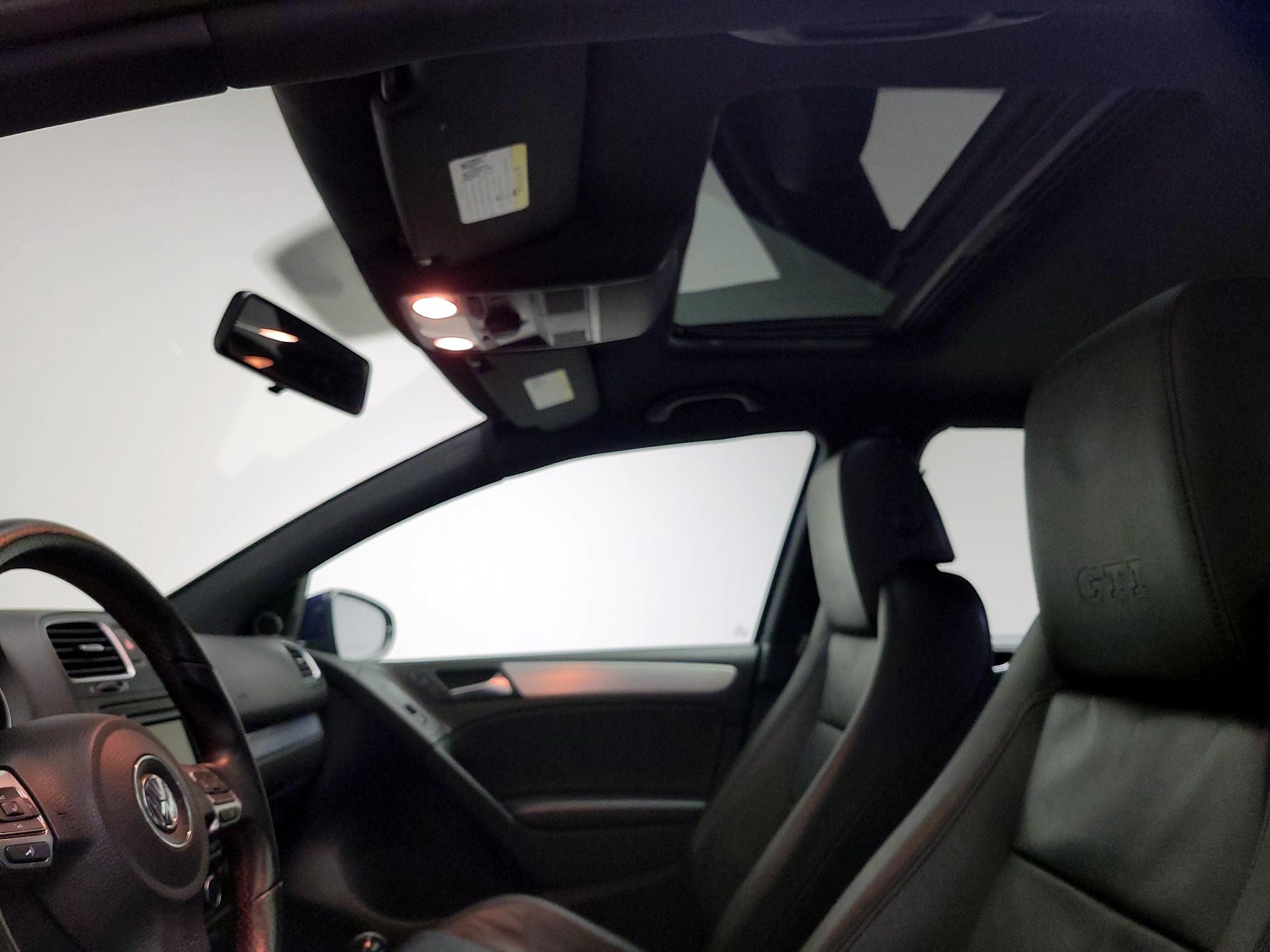 Thumbnail: 2013 Volkswagen Golf - 19