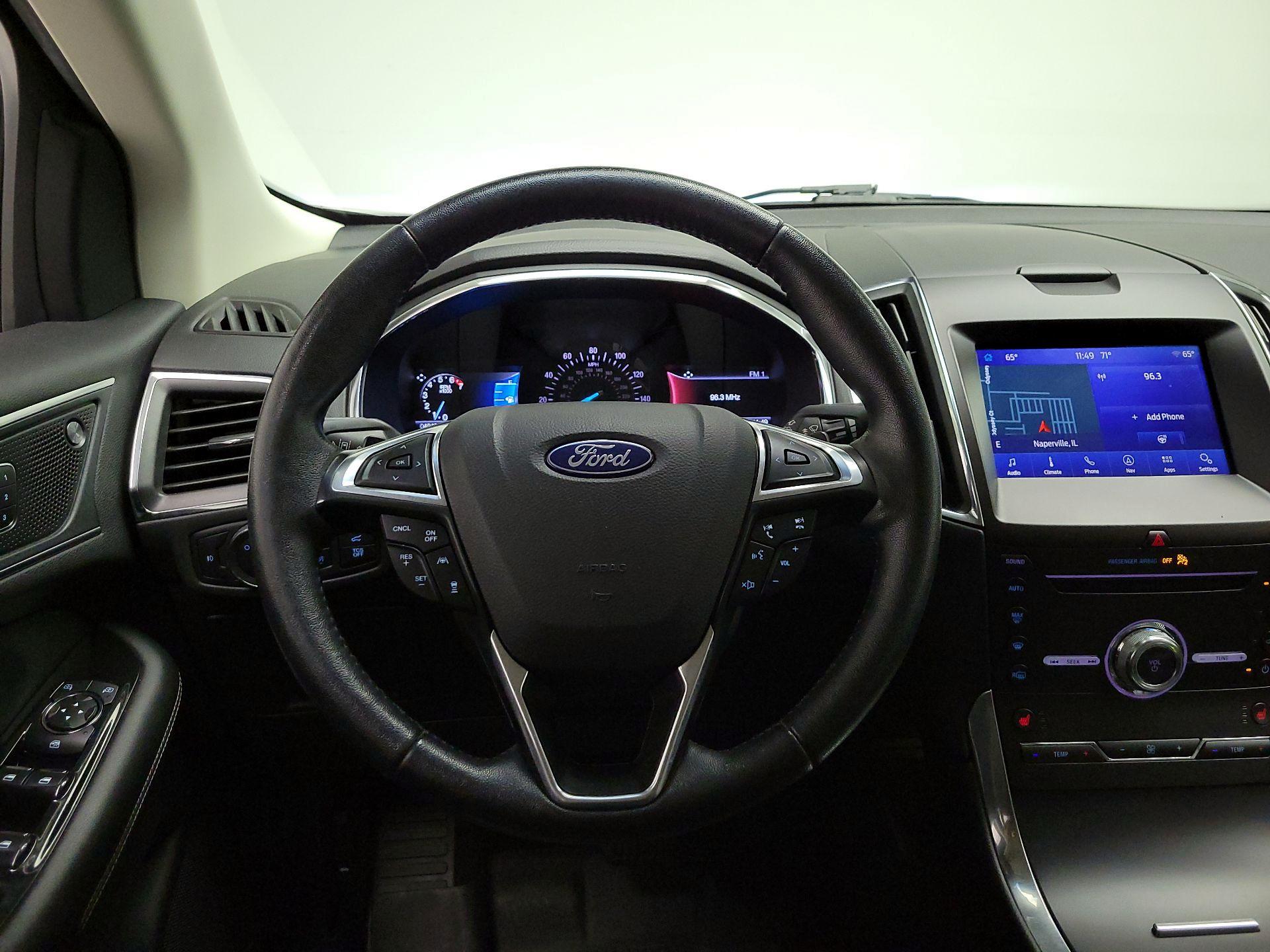 Thumbnail: 2019 Ford Edge - 10