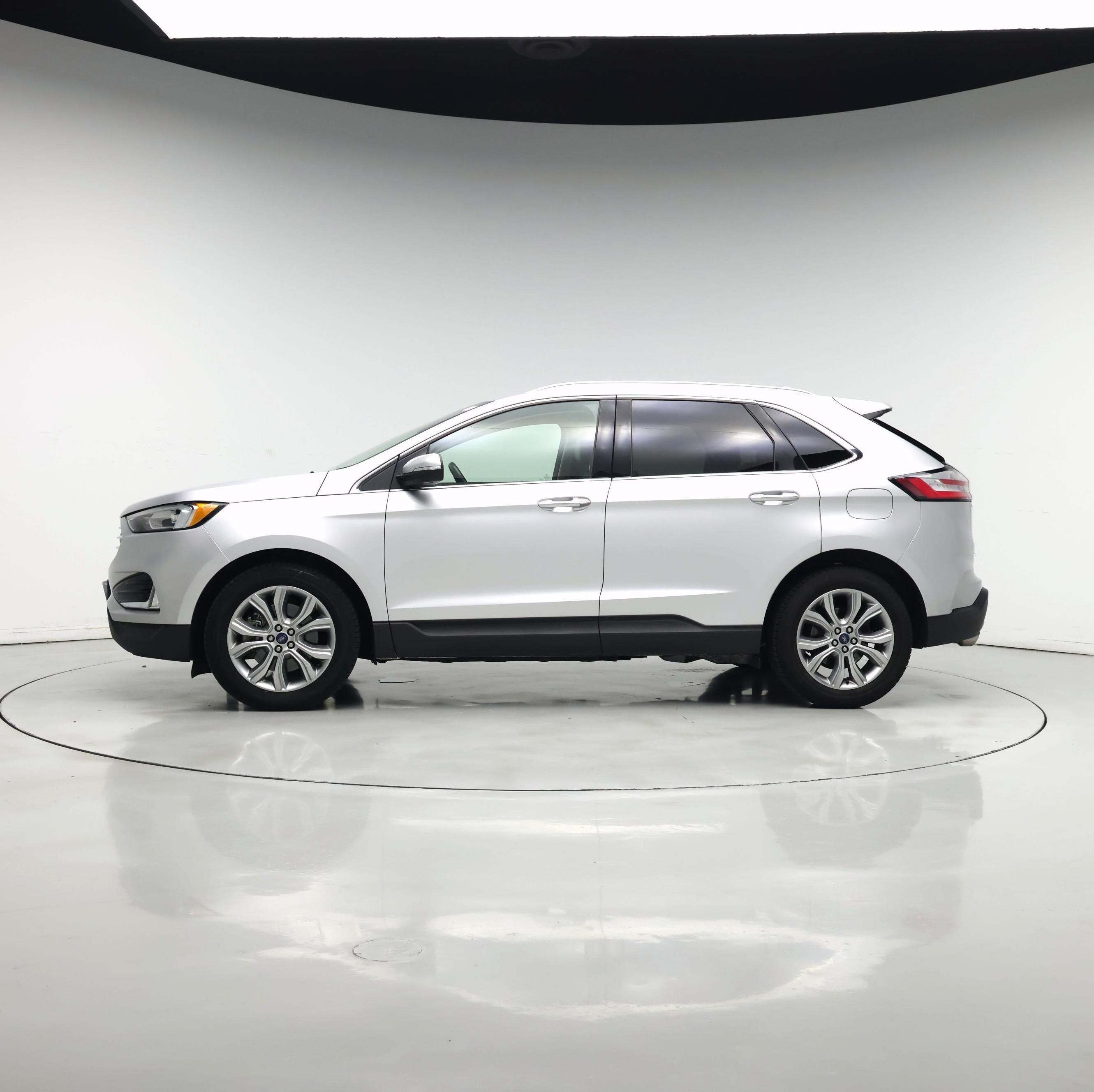 Thumbnail: 2019 Ford Edge - 3