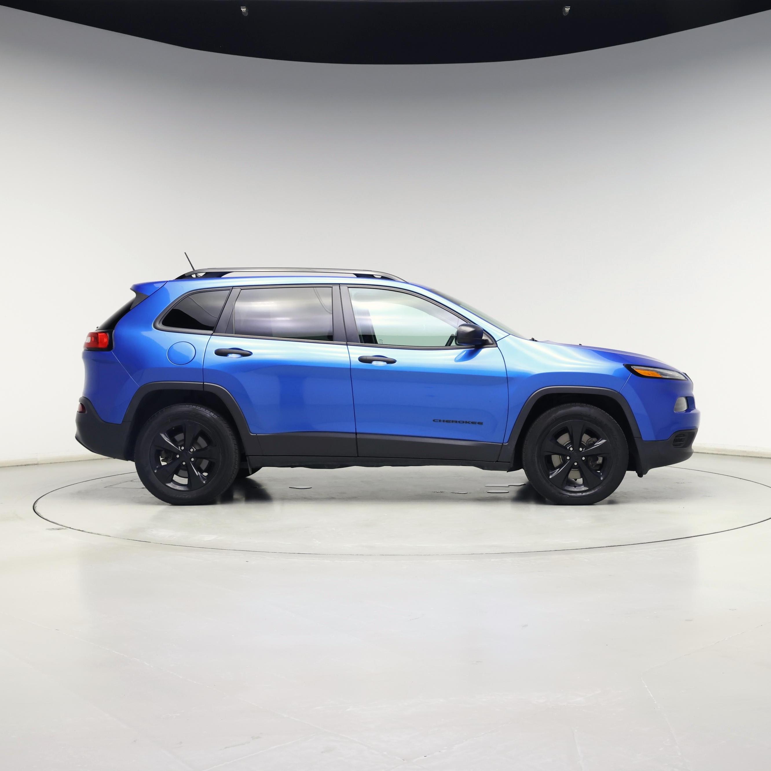 Thumbnail: 2017 Jeep Cherokee - 7