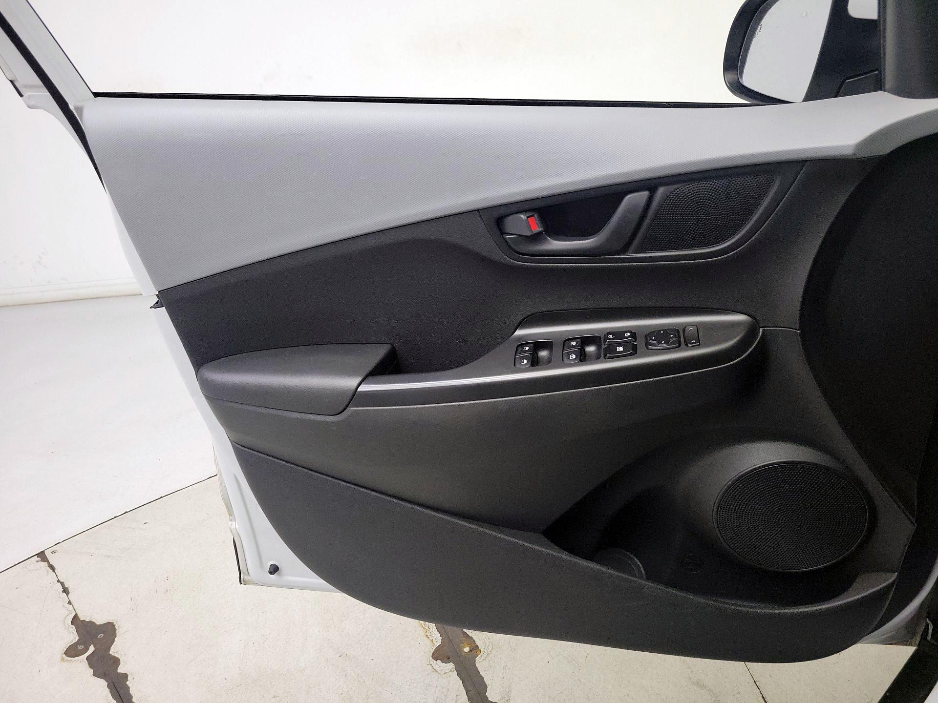 Thumbnail: 2019 Hyundai Kona - 12