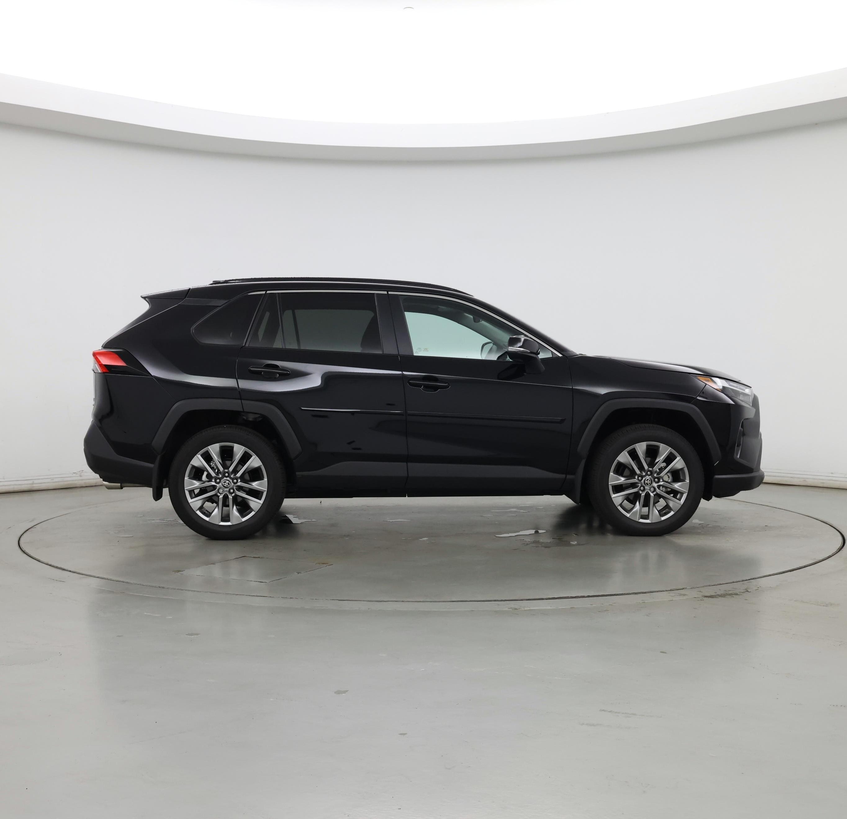 Thumbnail: 2025 Toyota RAV4 - 7