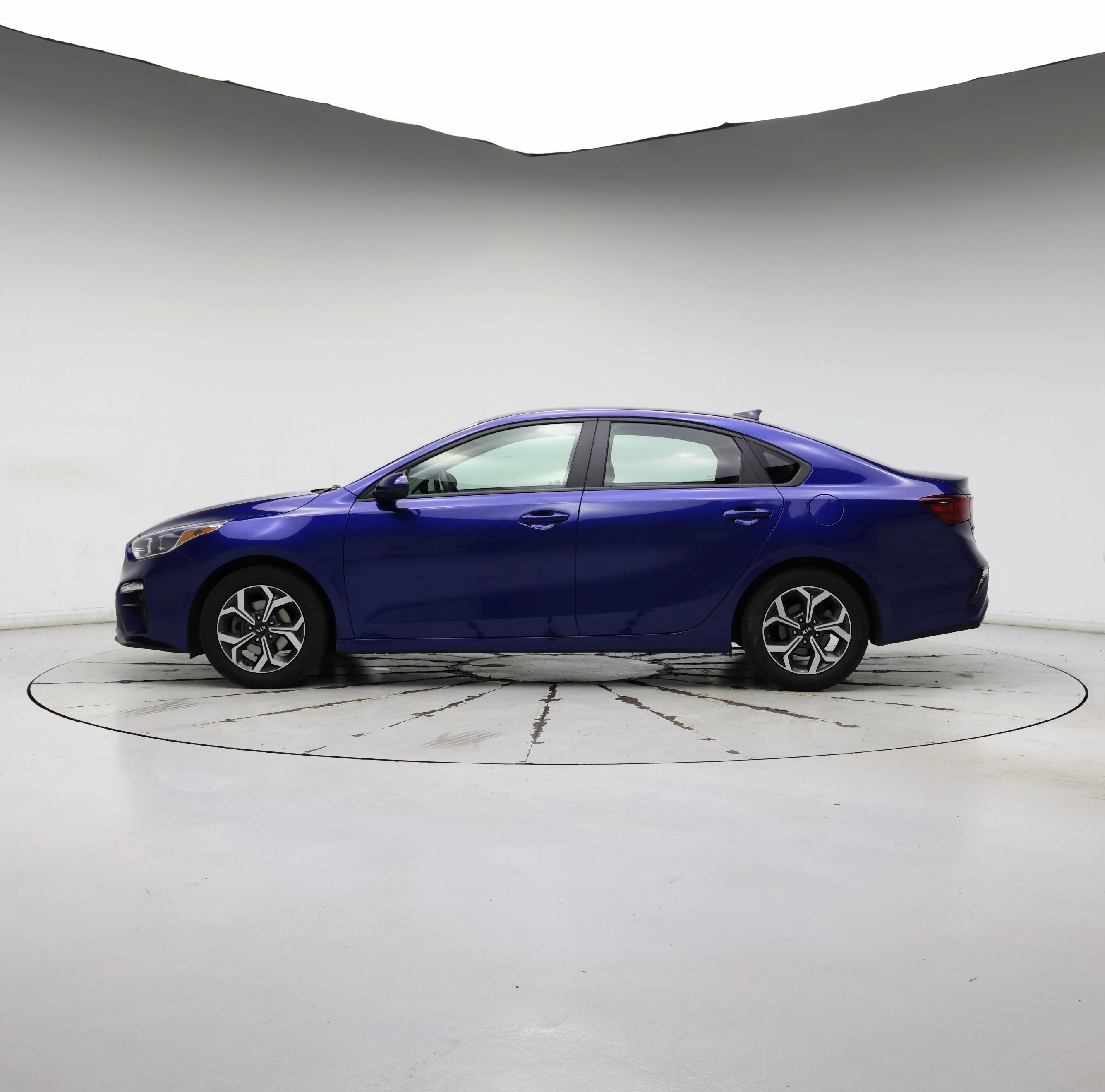 Thumbnail: 2020 Kia Forte - 3
