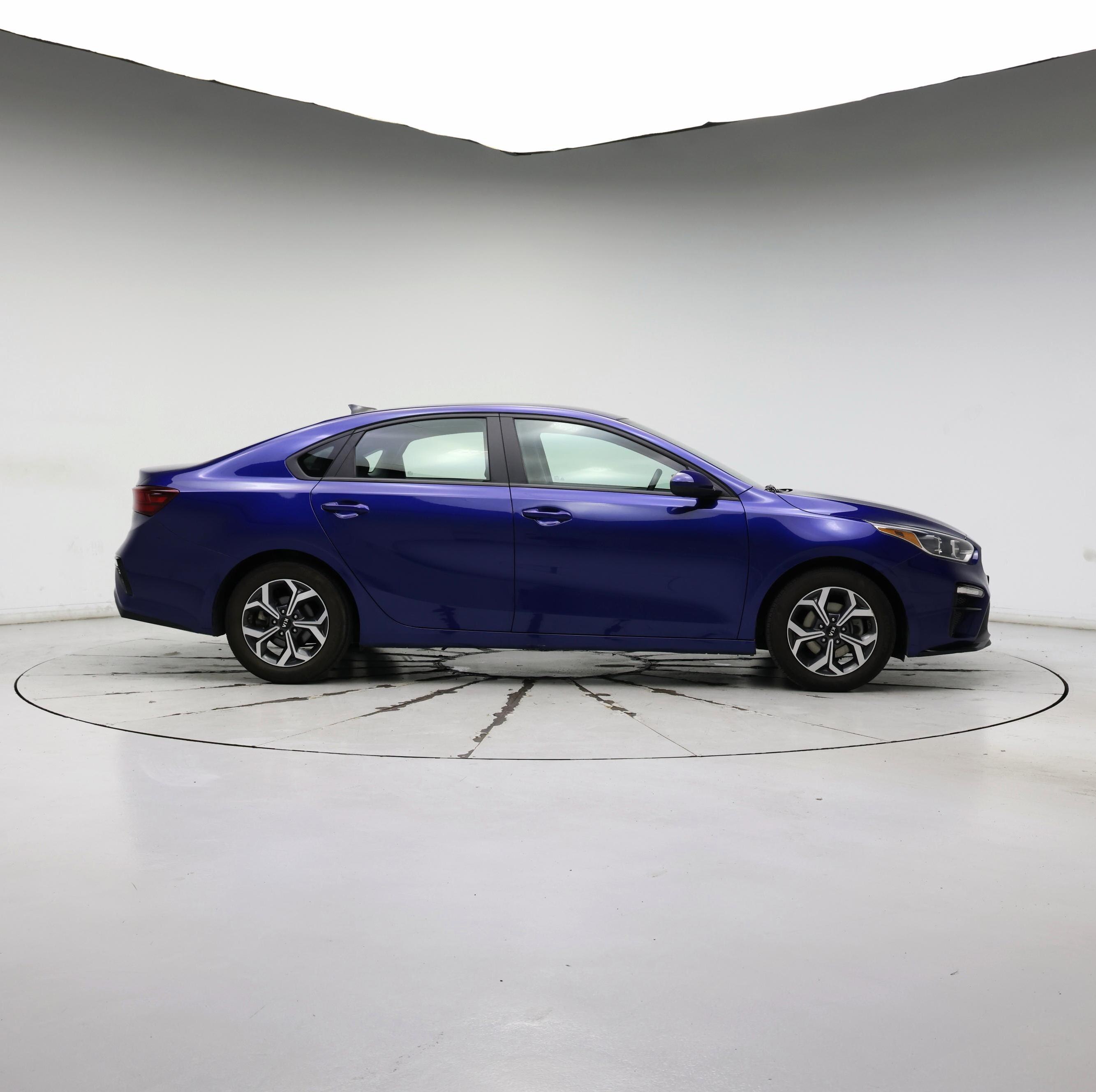 Thumbnail: 2020 Kia Forte - 7