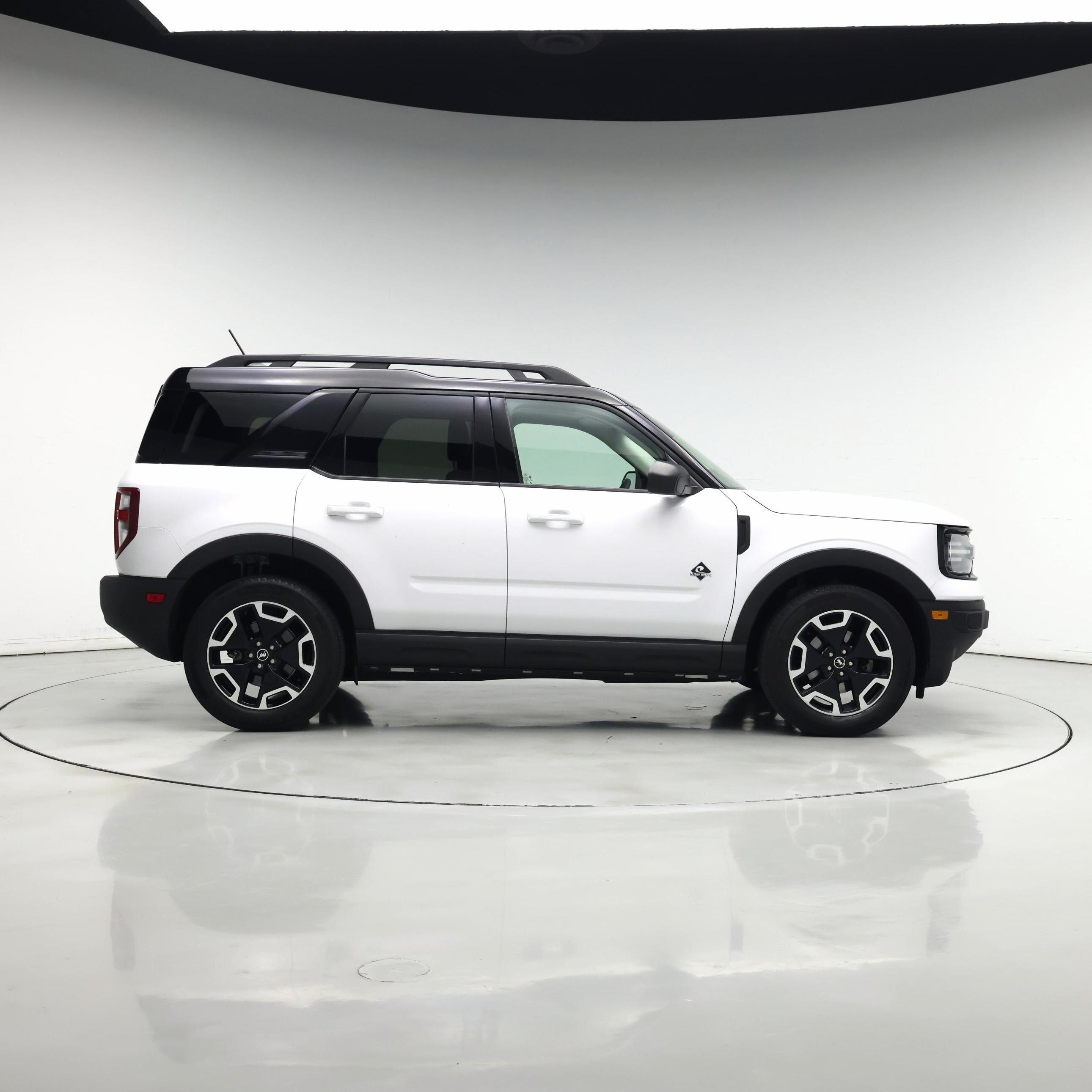 Thumbnail: 2022 Ford Bronco Sport - 7