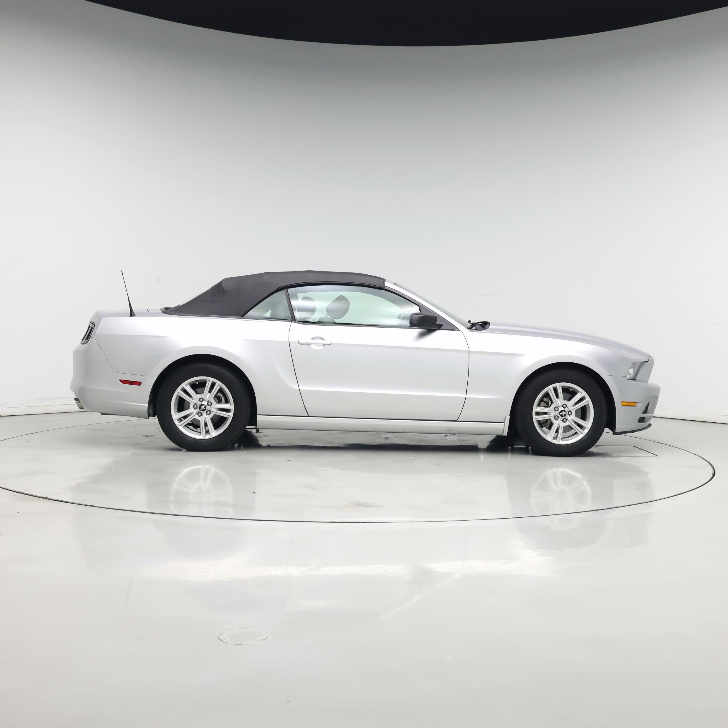 Thumbnail: 2014 Ford Mustang - 7