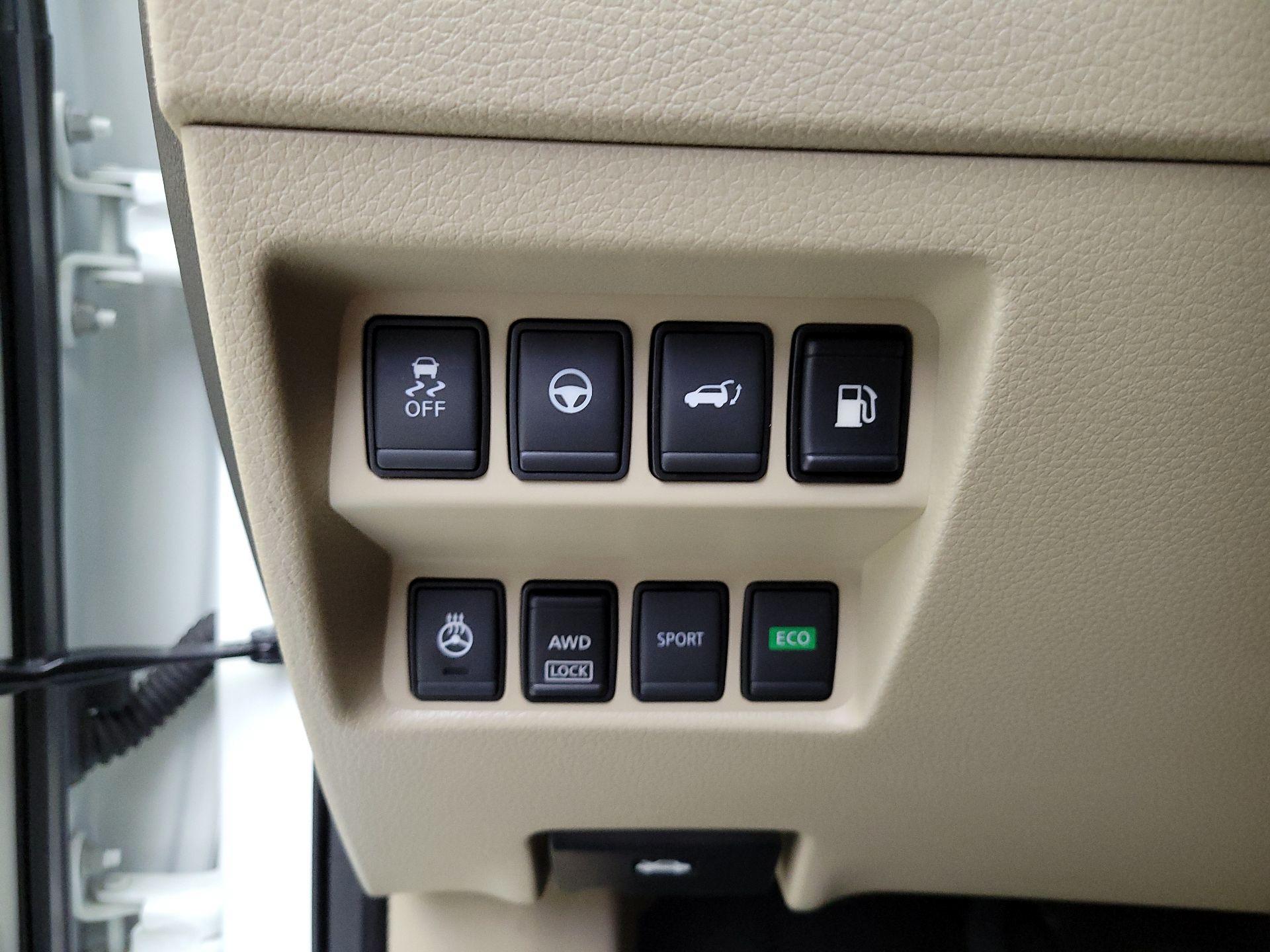 Thumbnail: 2019 Nissan Rogue - 13