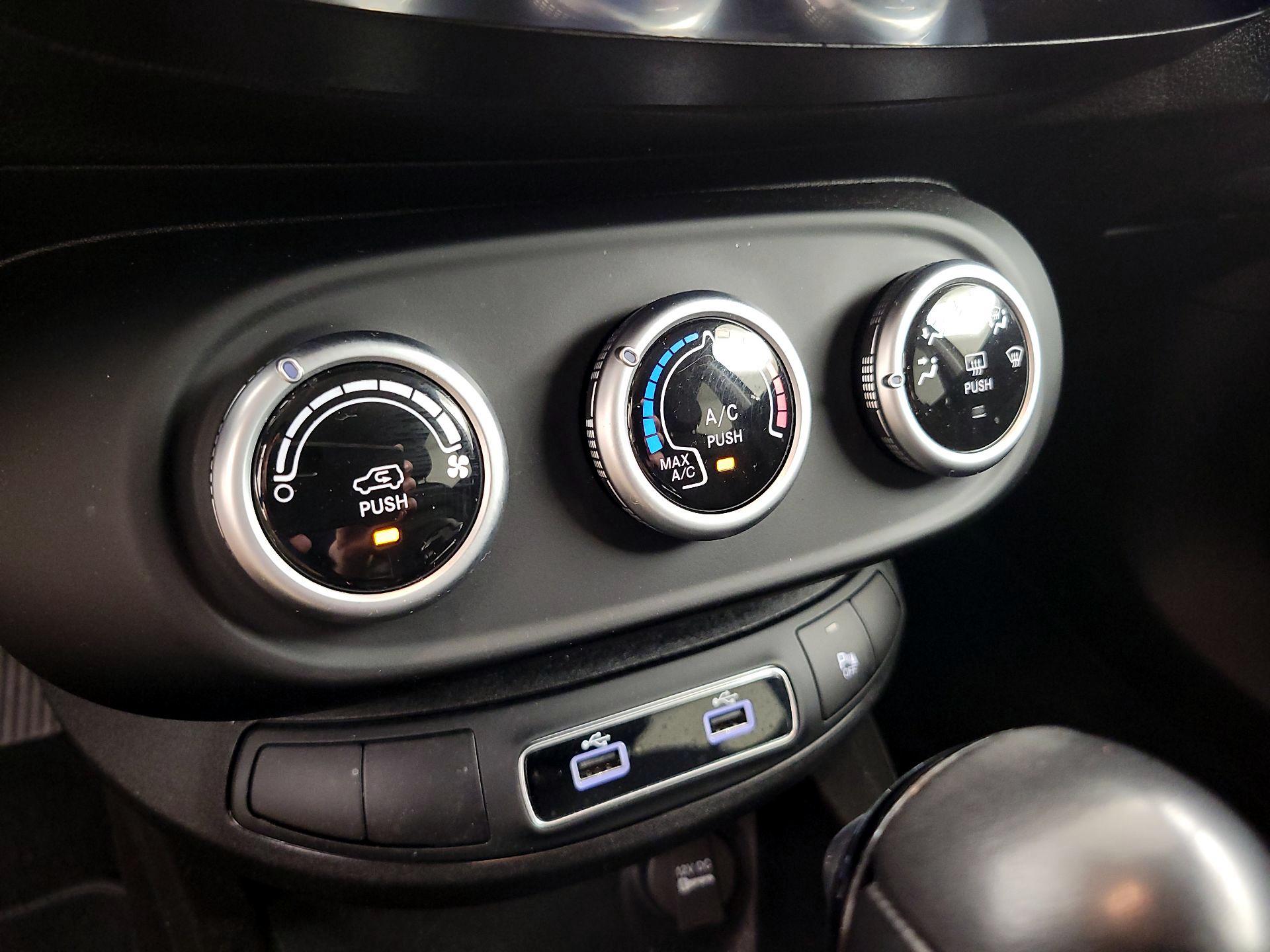 Thumbnail: 2020 Fiat 500X - 16