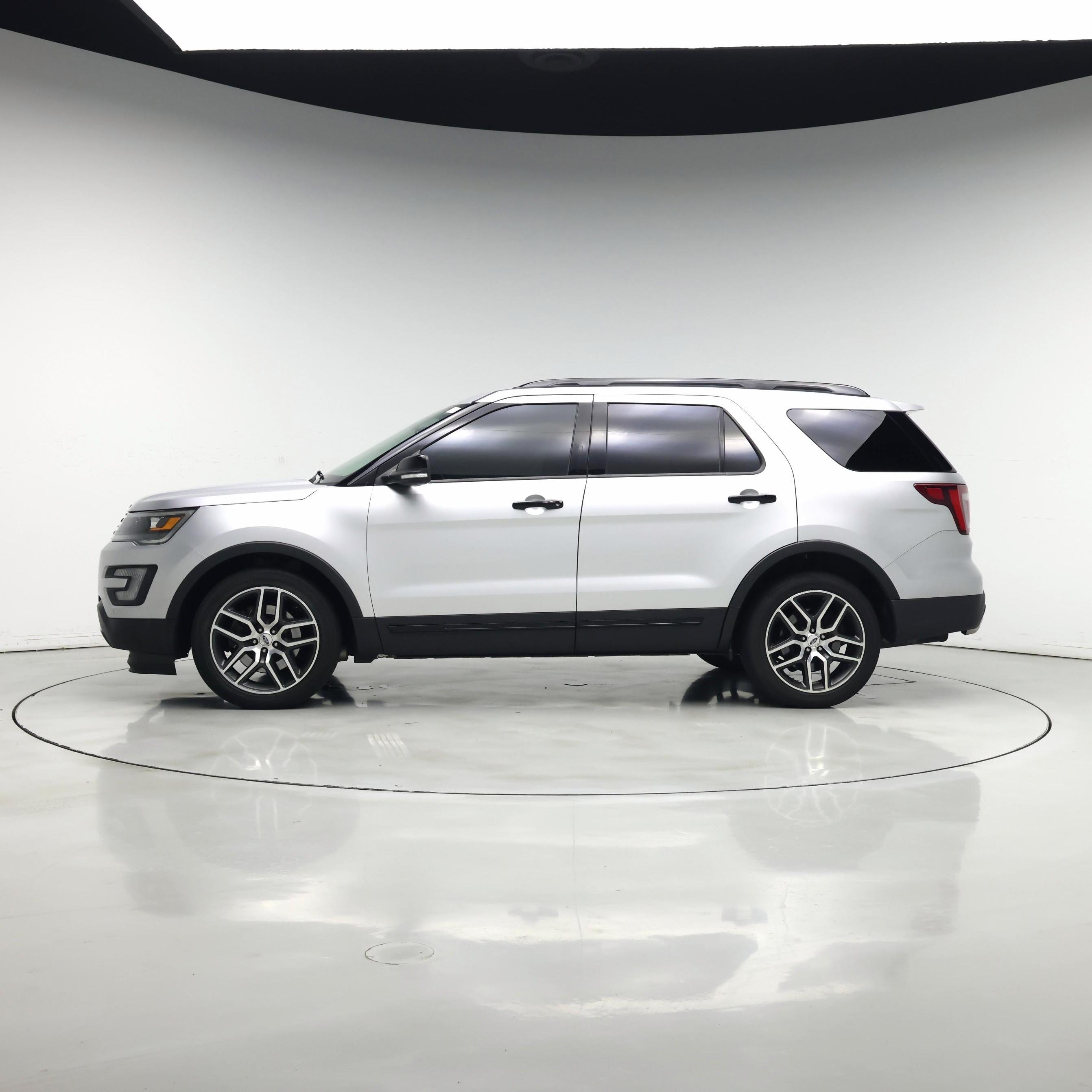 Thumbnail: 2017 Ford Explorer - 3