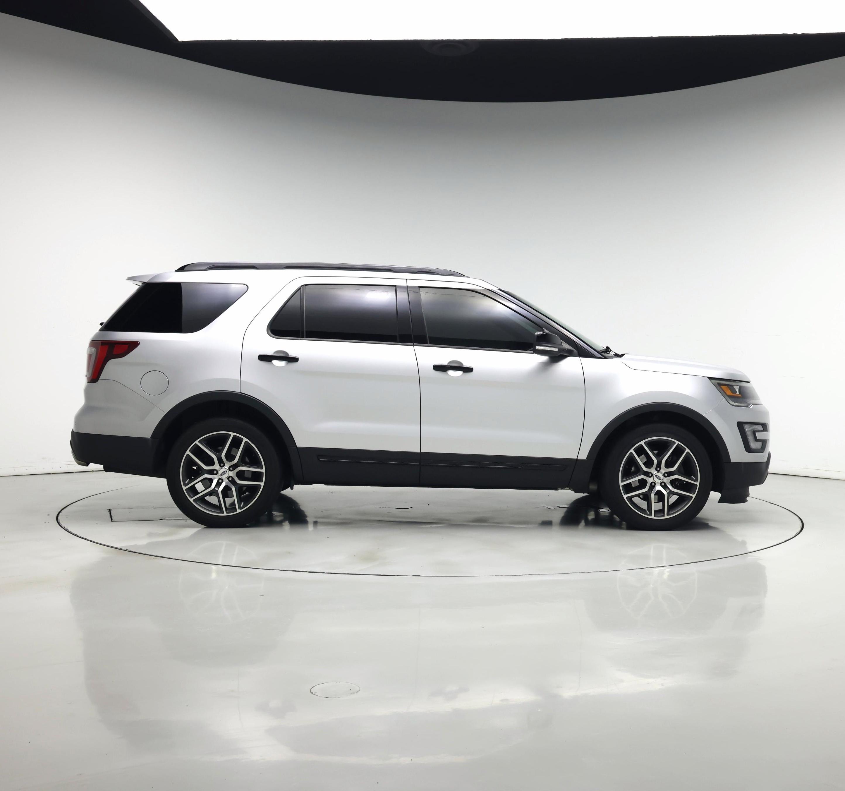 Thumbnail: 2017 Ford Explorer - 7