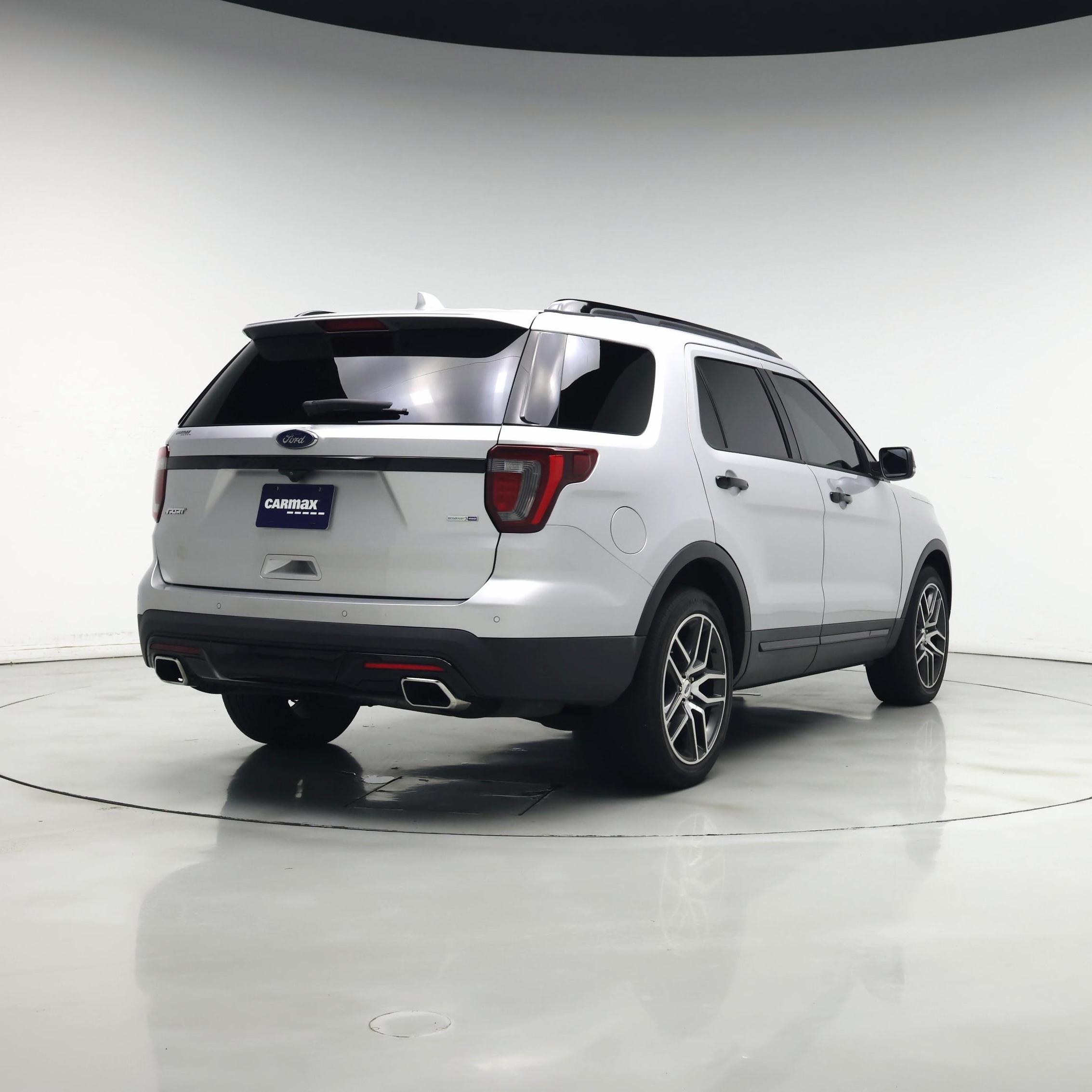 Thumbnail: 2017 Ford Explorer - 8