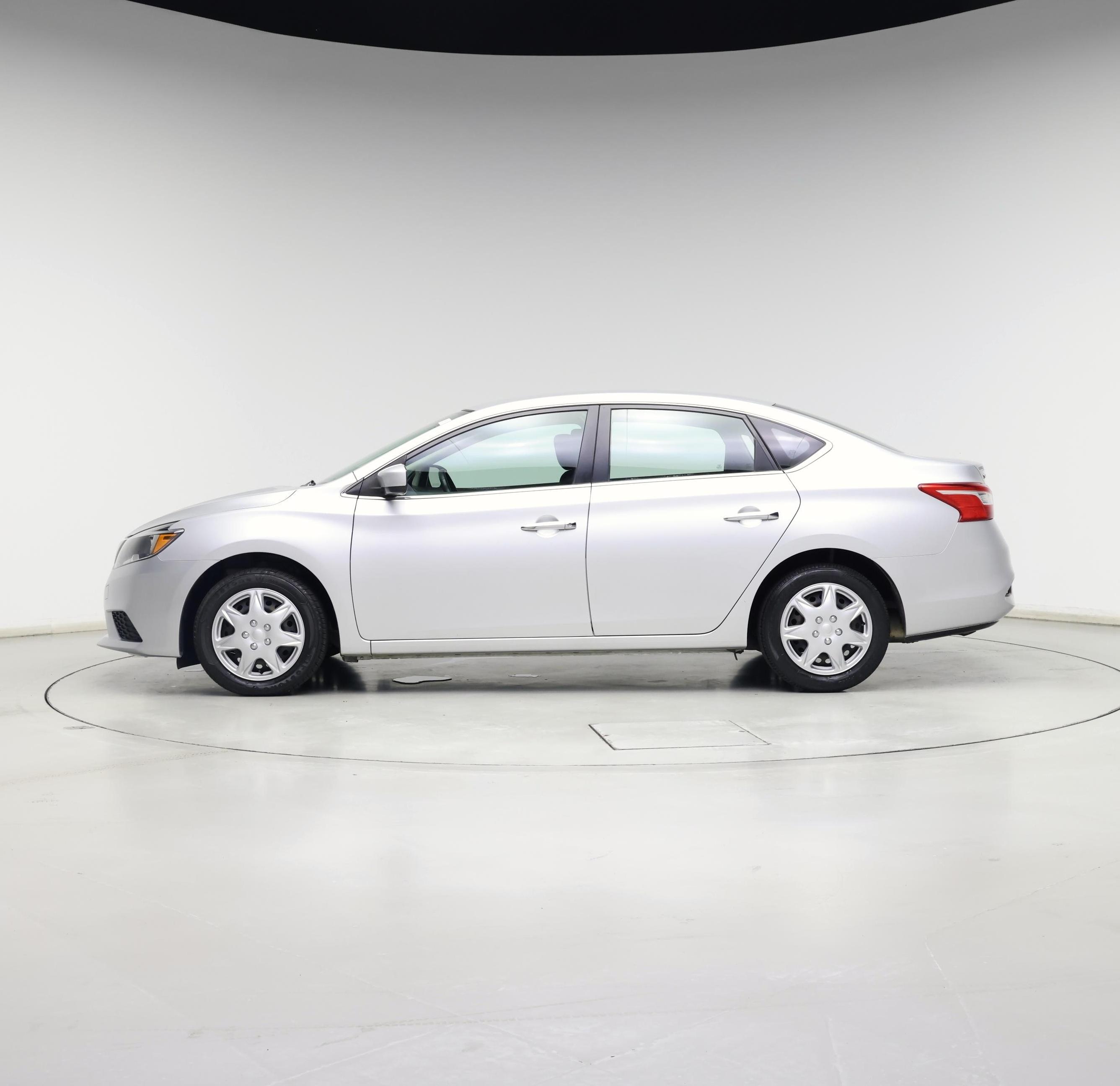 Thumbnail: 2019 Nissan Sentra - 3