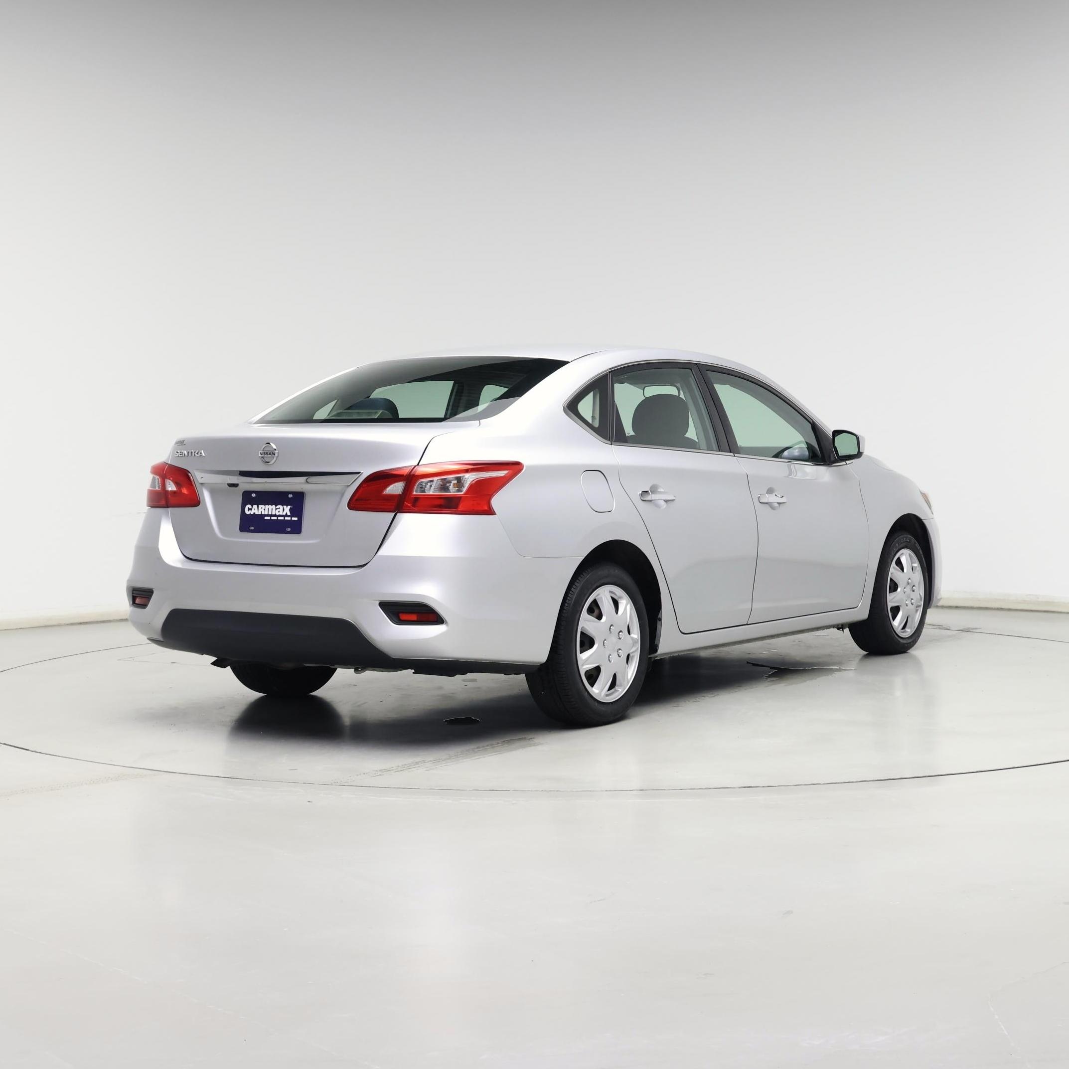 Thumbnail: 2019 Nissan Sentra - 8