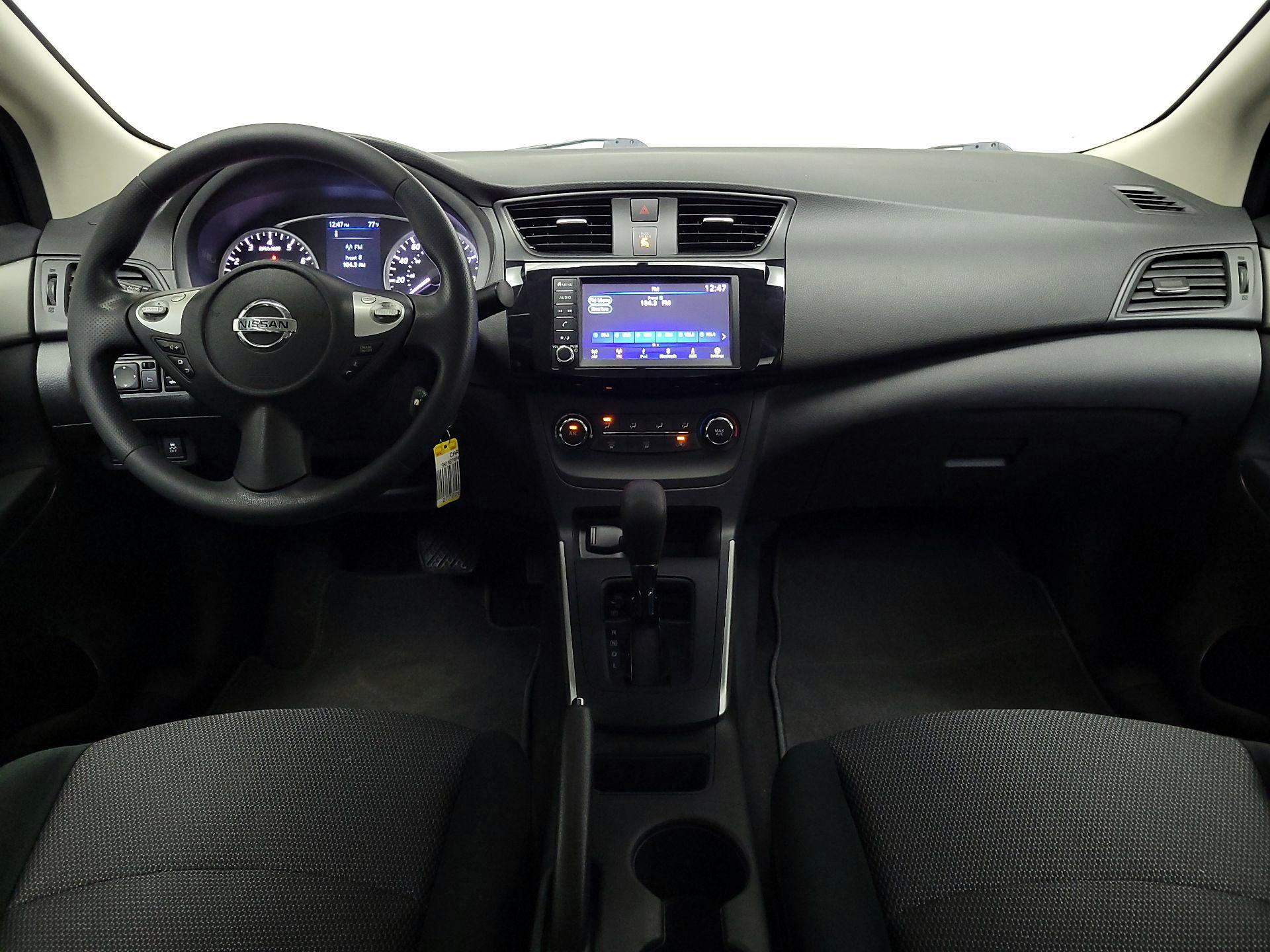 Thumbnail: 2019 Nissan Sentra - 9