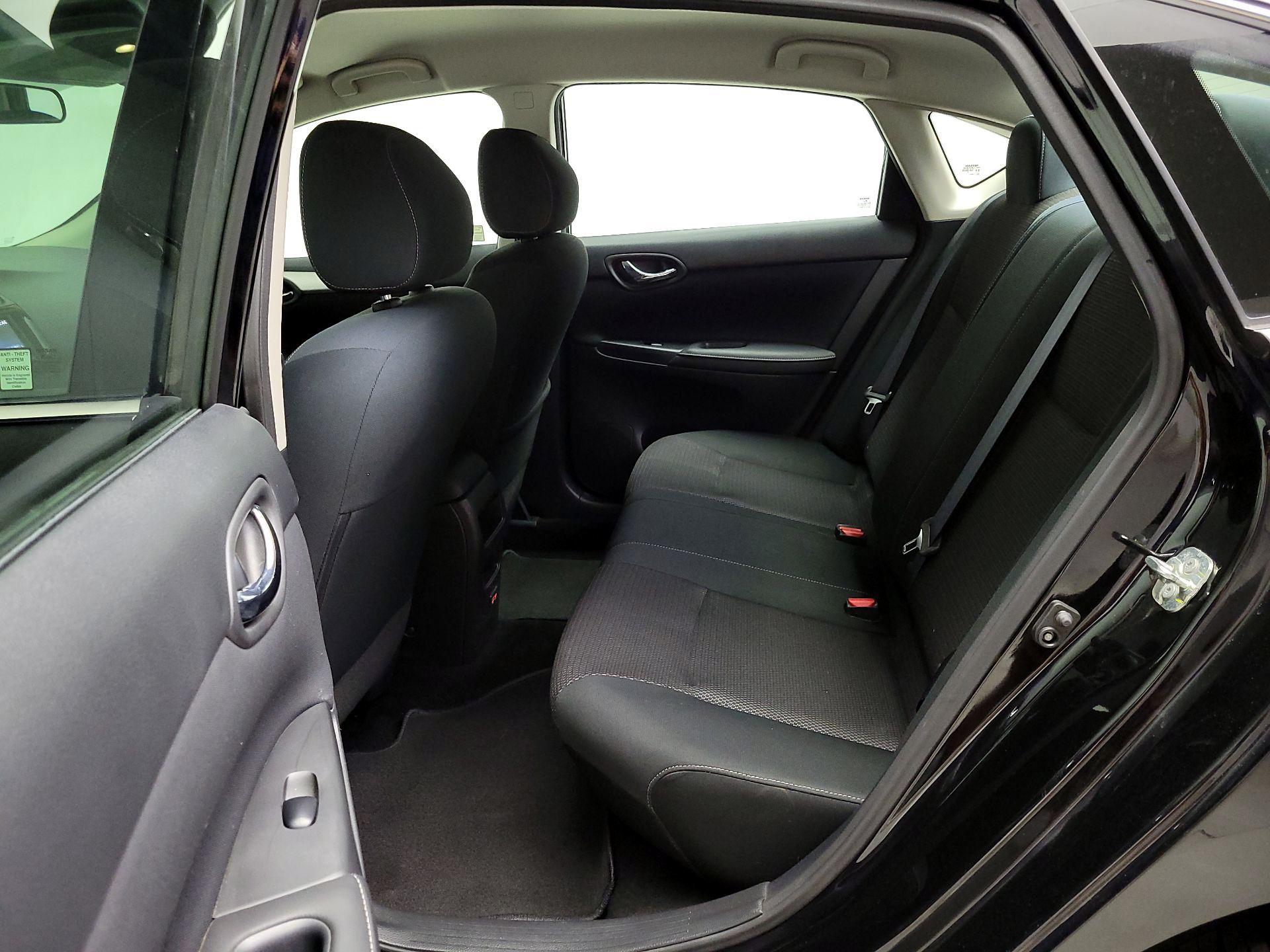 Thumbnail: 2019 Nissan Sentra - 19
